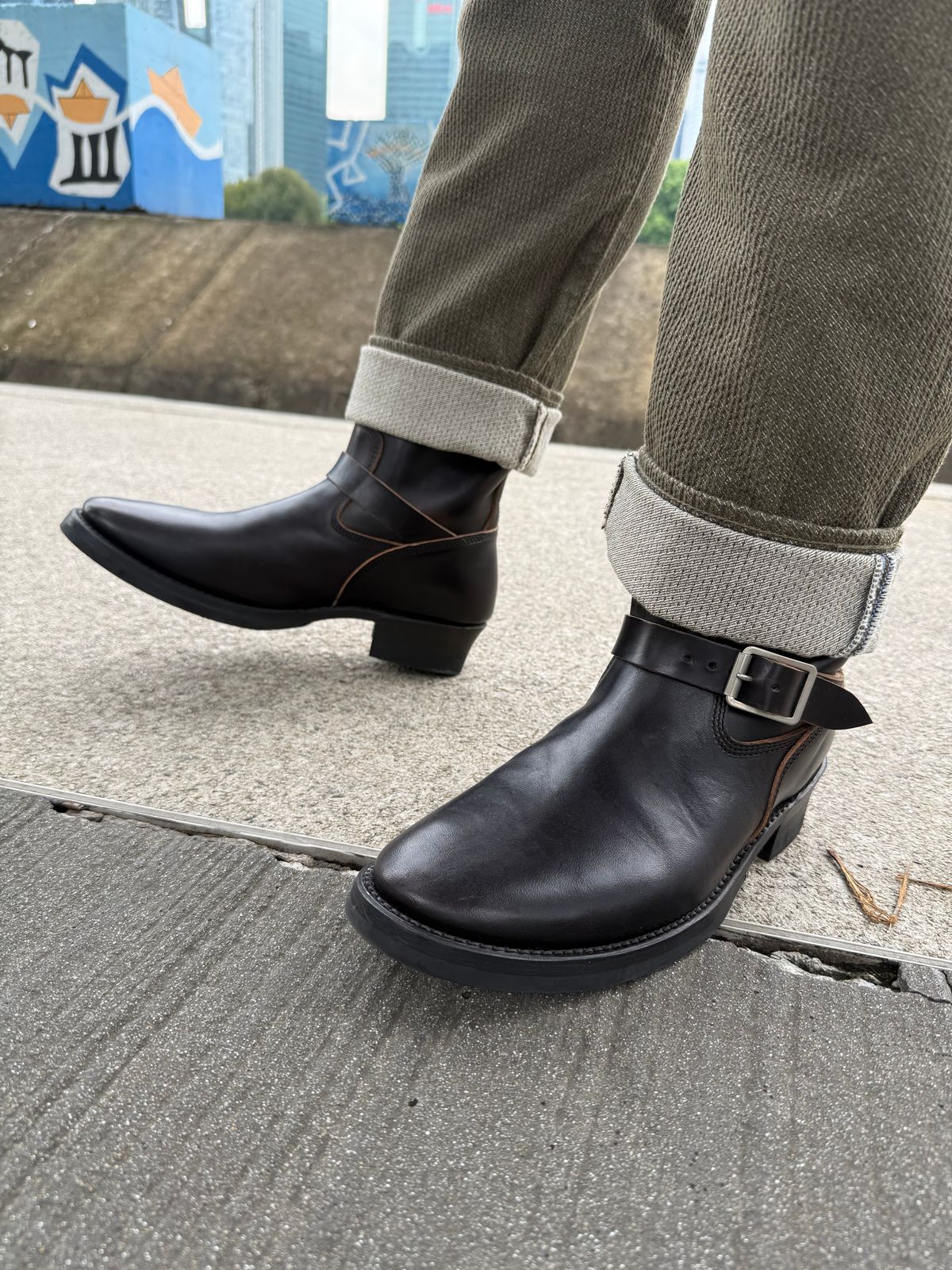 Photo by kronograf on October 7, 2025 of the Addict Boots AB-01 Engineer Boots in Maryam Black Horsebutt.