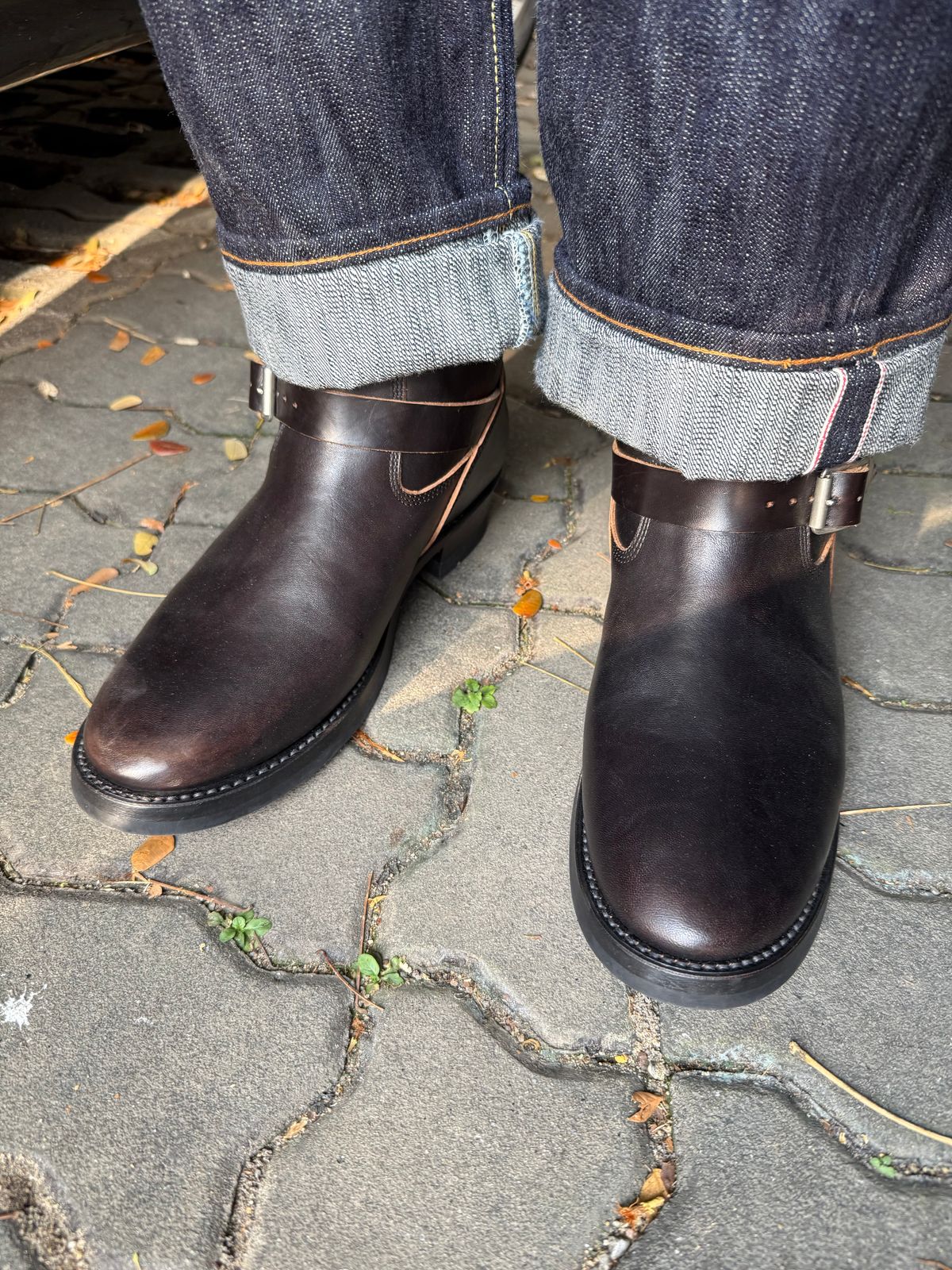Photo by kronograf on October 14, 2025 of the Addict Boots AB-01 Engineer Boots in Maryam Black Horsebutt.