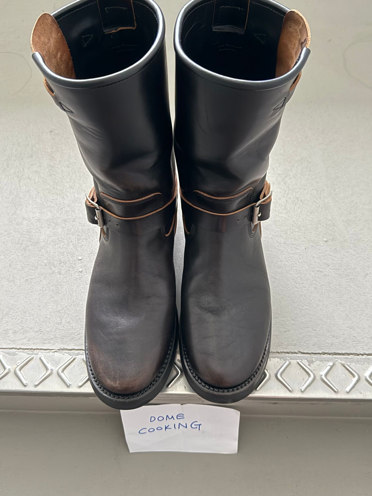 Photo by kronograf on November 2, 2025 of the Addict Boots AB-01 Engineer Boots in Maryam Black Horsebutt.