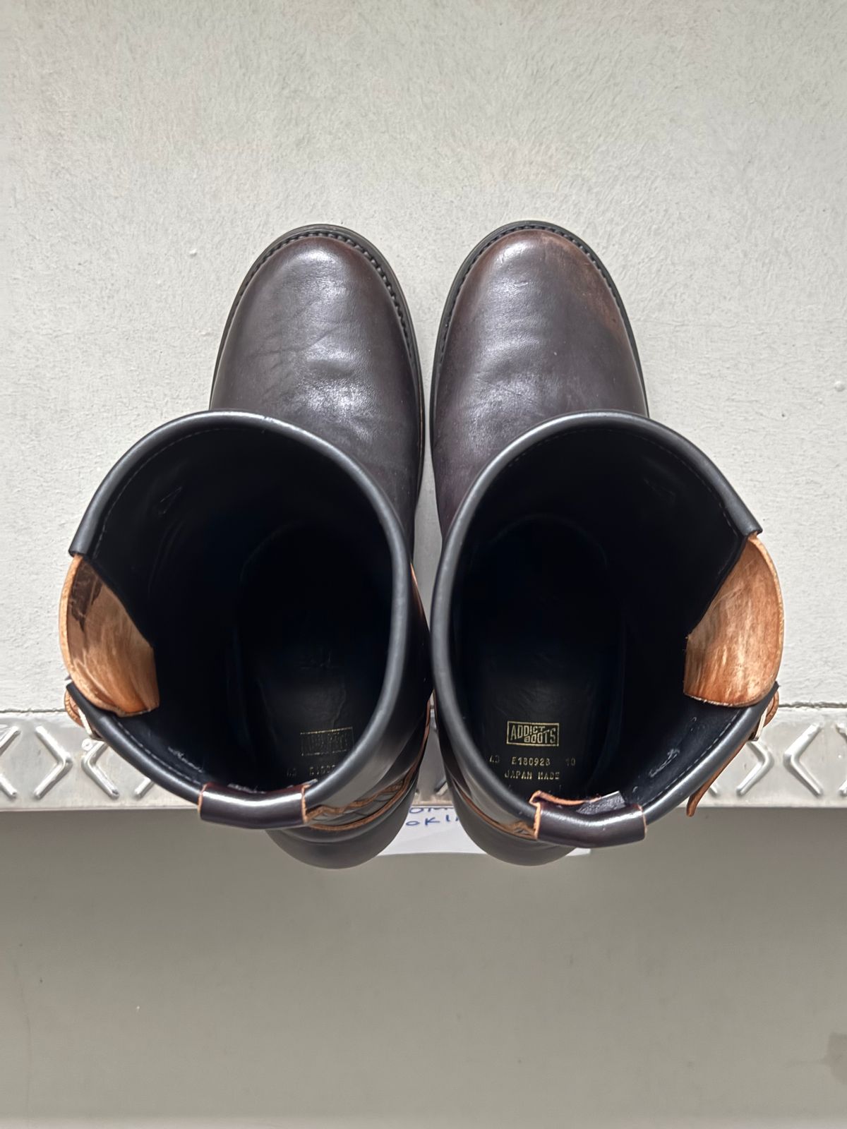 Photo by kronograf on November 2, 2025 of the Addict Boots AB-01 Engineer Boots in Maryam Black Horsebutt.