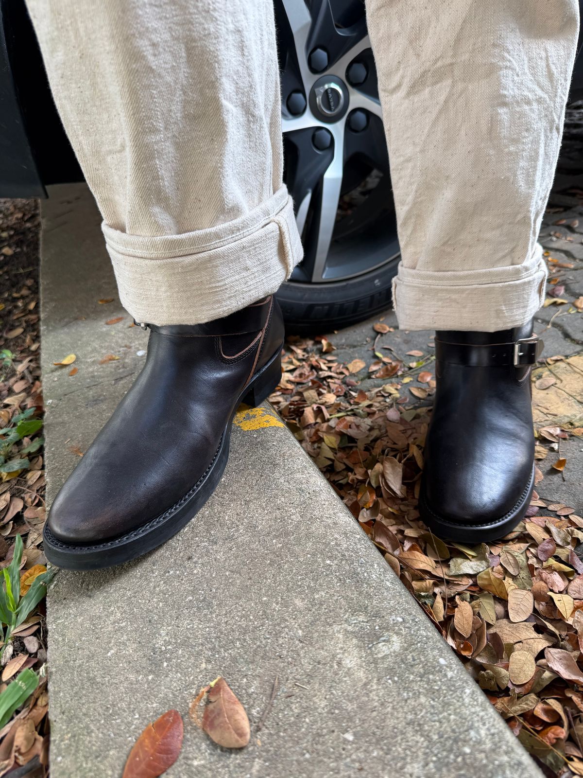 Photo by kronograf on October 28, 2025 of the Addict Boots AB-01 Engineer Boots in Maryam Black Horsebutt.