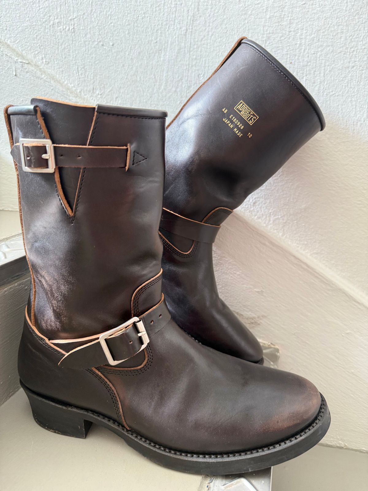 Photo by kronograf on December 4, 2025 of the Addict Boots AB-01 Engineer Boots in Maryam Black Horsebutt.