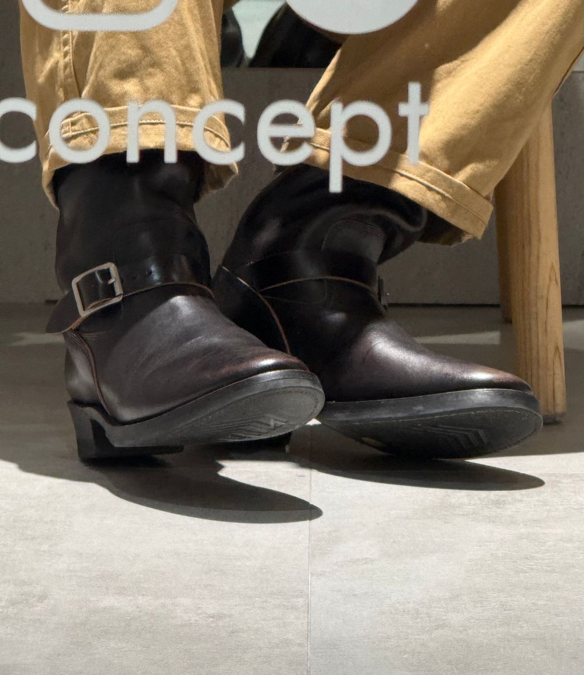 Photo by kronograf on January 17, 2026 of the Addict Boots AB-01 Engineer Boots in Maryam Black Horsebutt.