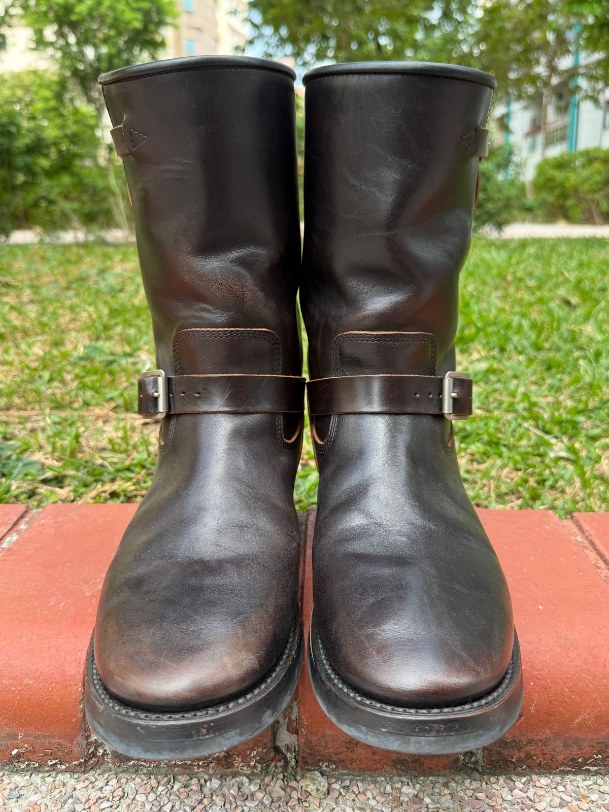 Photo by kronograf on April 4, 2026 of the Addict Boots AB-01 Engineer Boots in Maryam Black Horsebutt.