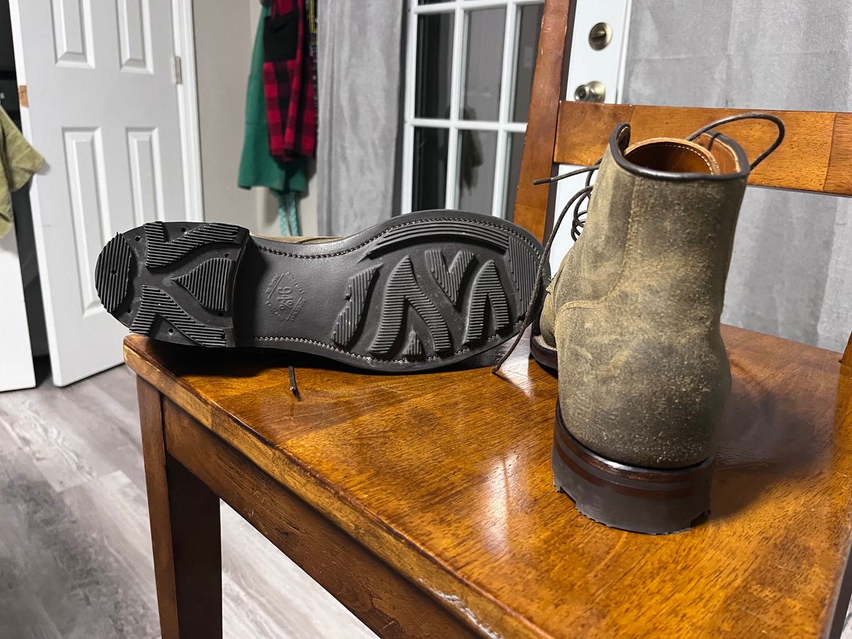 Photo by peckinpaws on April 23, 2025 of the Viberg Service Boot in C.F. Stead Mojave Waxy Commander.