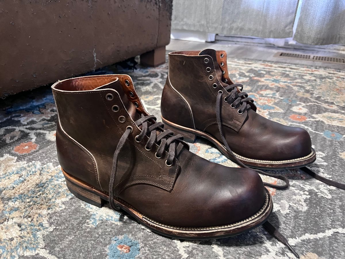 Photo by peckinpaws on March 18, 2025 of the Viberg Service Boot in Horween Golden Brown Predator.