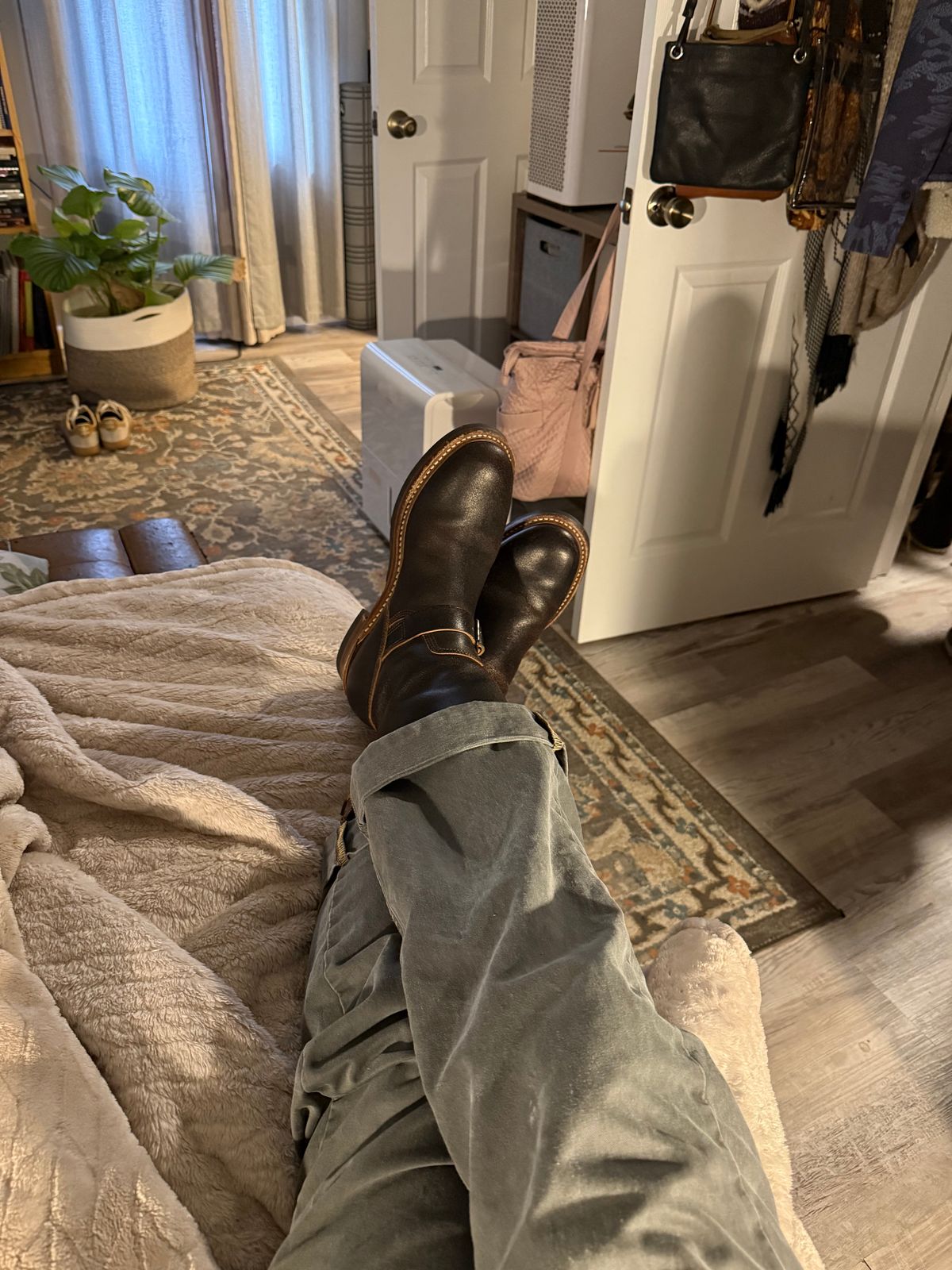 Photo by peckinpaws on February 24, 2026 of the John Lofgren Wabash Engineer Boots in Horween Dark Brown Waxed Flesh.