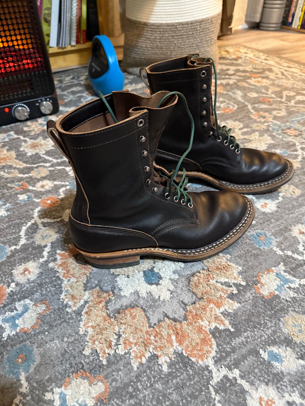 Photo by peckinpaws on March 14, 2026 of the White's Bounty Hunter in Horween Dark Brown Waxed Flesh.