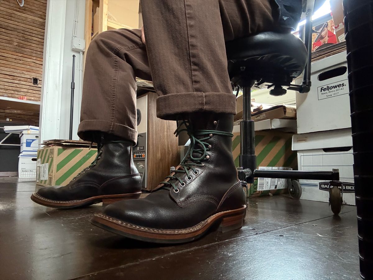 Photo by peckinpaws on March 16, 2026 of the White's Bounty Hunter in Horween Dark Brown Waxed Flesh.