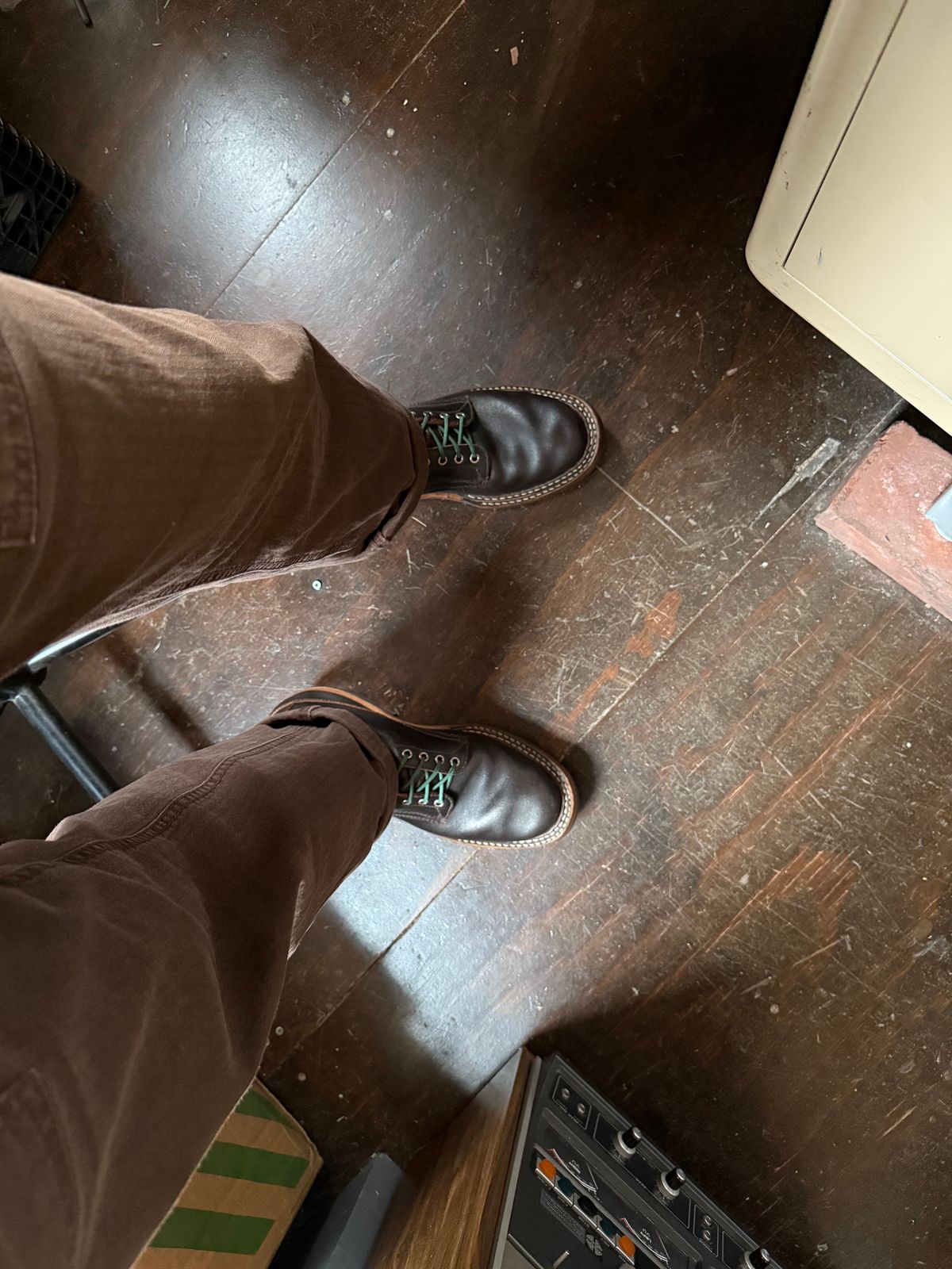 Photo by peckinpaws on March 16, 2026 of the White's Bounty Hunter in Horween Dark Brown Waxed Flesh.