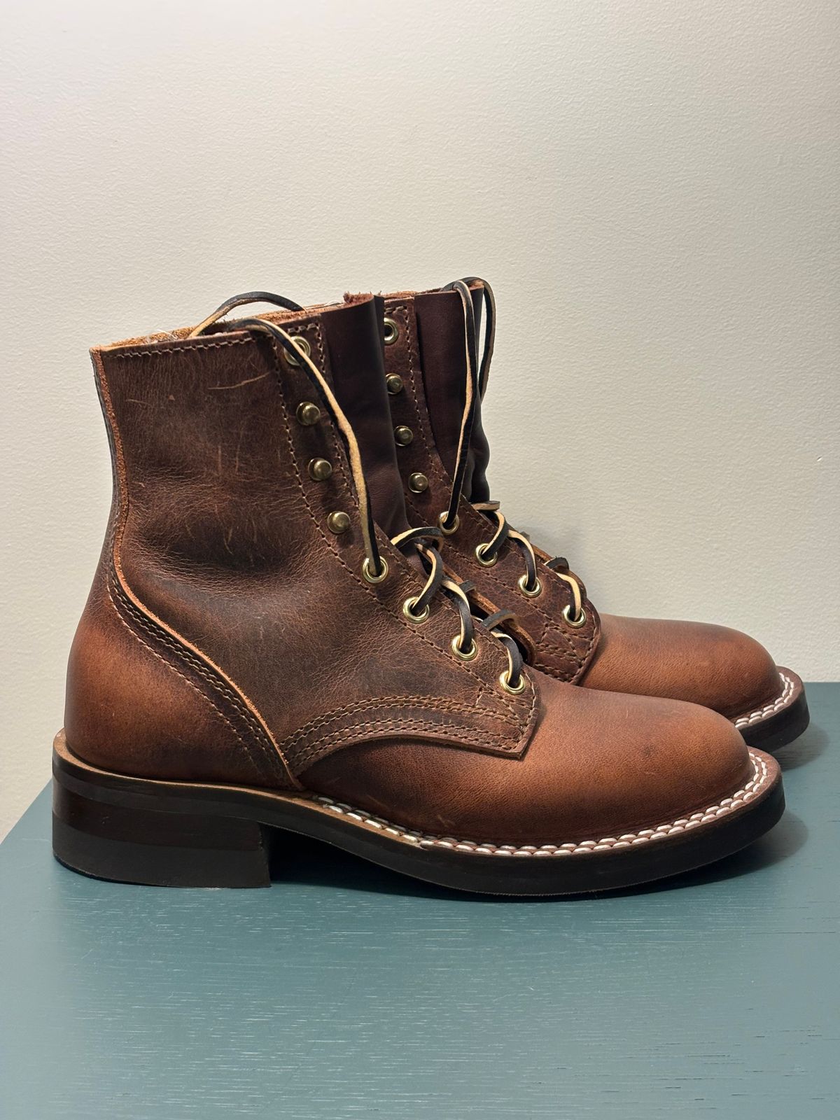 Photo by anekdot on October 2, 2025 of the Nicks Lace Up Heritage in Italian Brown Cypress.