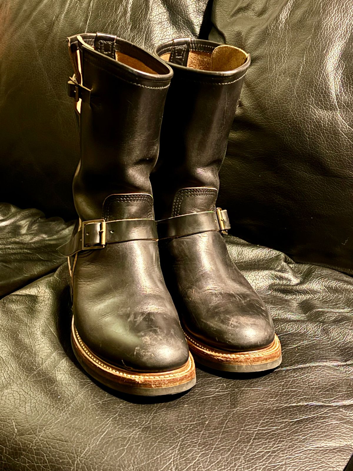 Photo by stevenford915 on March 1, 2025 of the John Lofgren Wabash Engineer Boots in Black CXL.