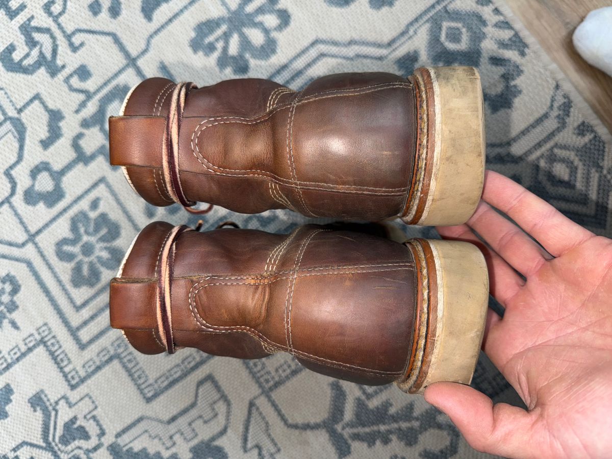 Photo by ty.302 on April 3, 2026 of the Thorogood American Heritage 6" Moc Toe in Tobacco Gladiator Oil-Tanned.