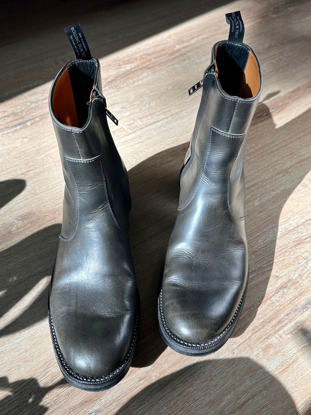 Photo by bigorangeduck on May 18, 2026 of the Rolling Dub Trio Gleaners Zip in Guidi Gray Calf.