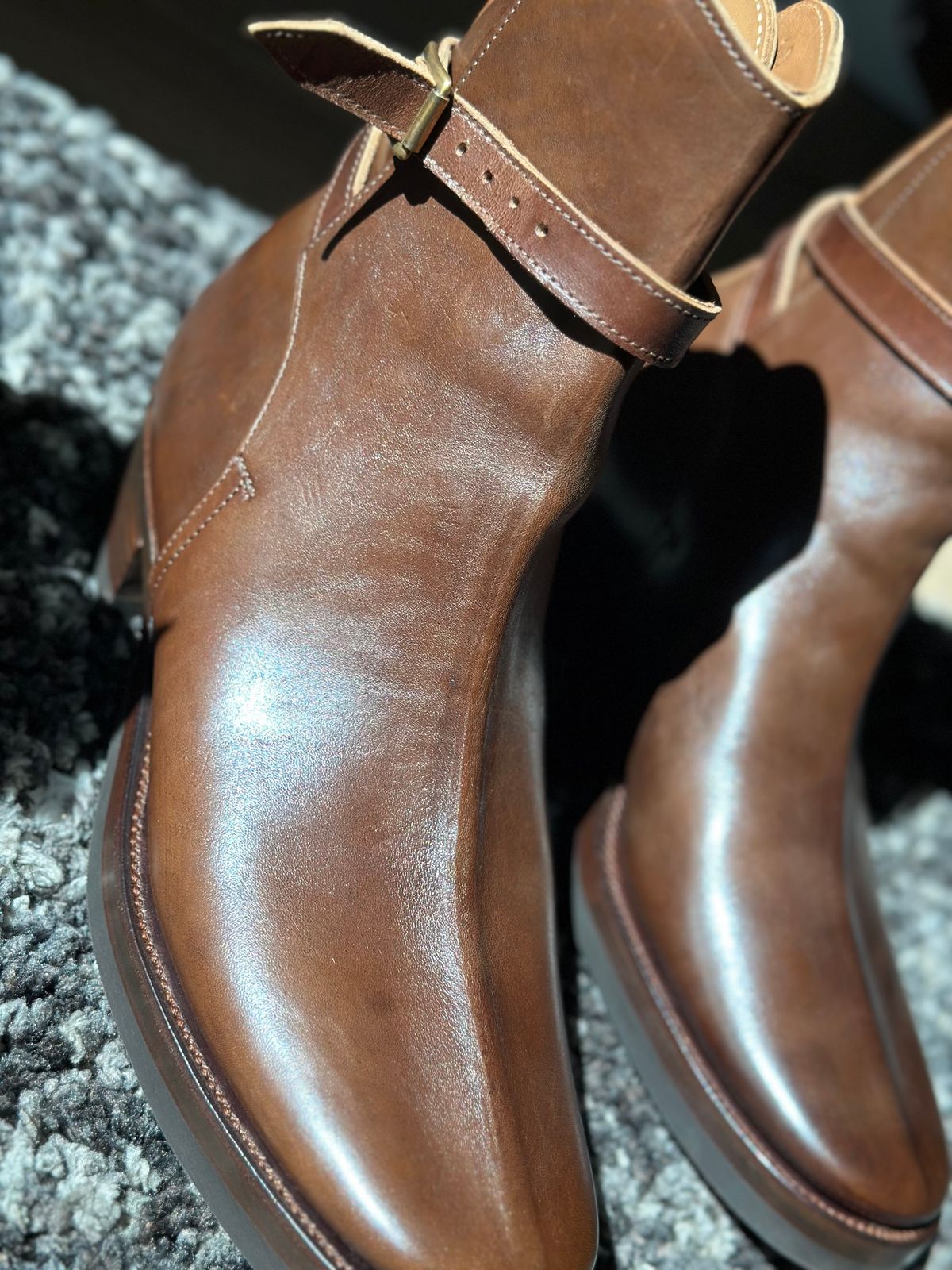 Photo by bigorangeduck on July 6, 2026 of the Clinch Jodhpur Boots in Brown-Overdyed Horsebutt.