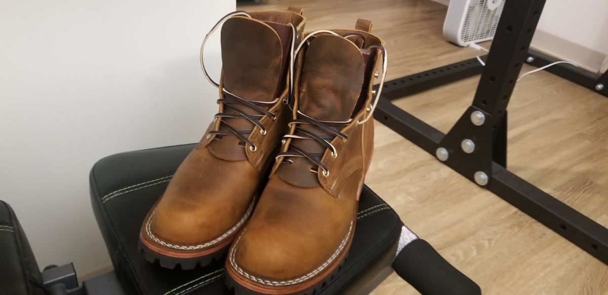 Photo by RyanH6516 on August 22, 2023 of the Nicks Urban Logger in Horween Orange Predator.