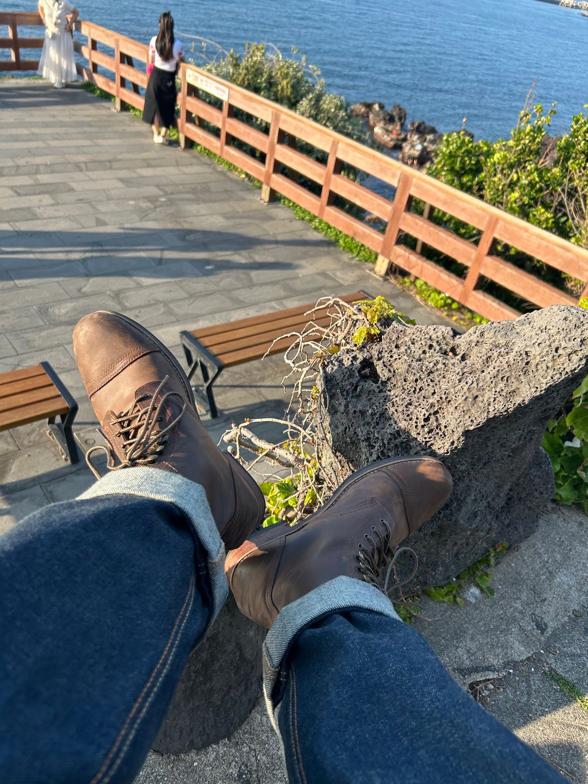 Photo by anhquan on April 30, 2025 of the Kraft Asin Work Boots in Unknown Natural Veg Tan.