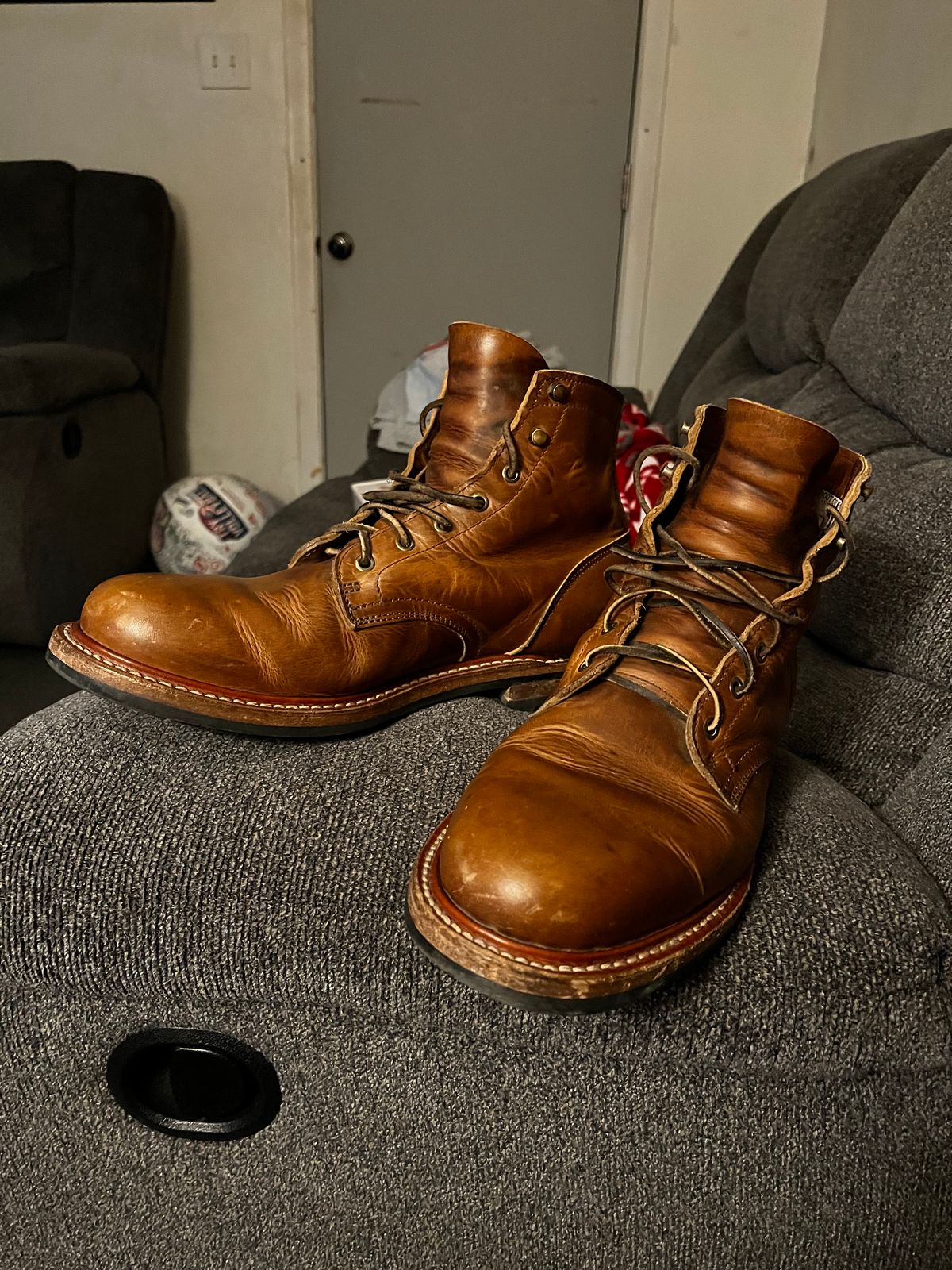Photo by ineedmoreboots on September 21, 2025 of the Truman Plain Toe Boot in Horween Natural Cypress.