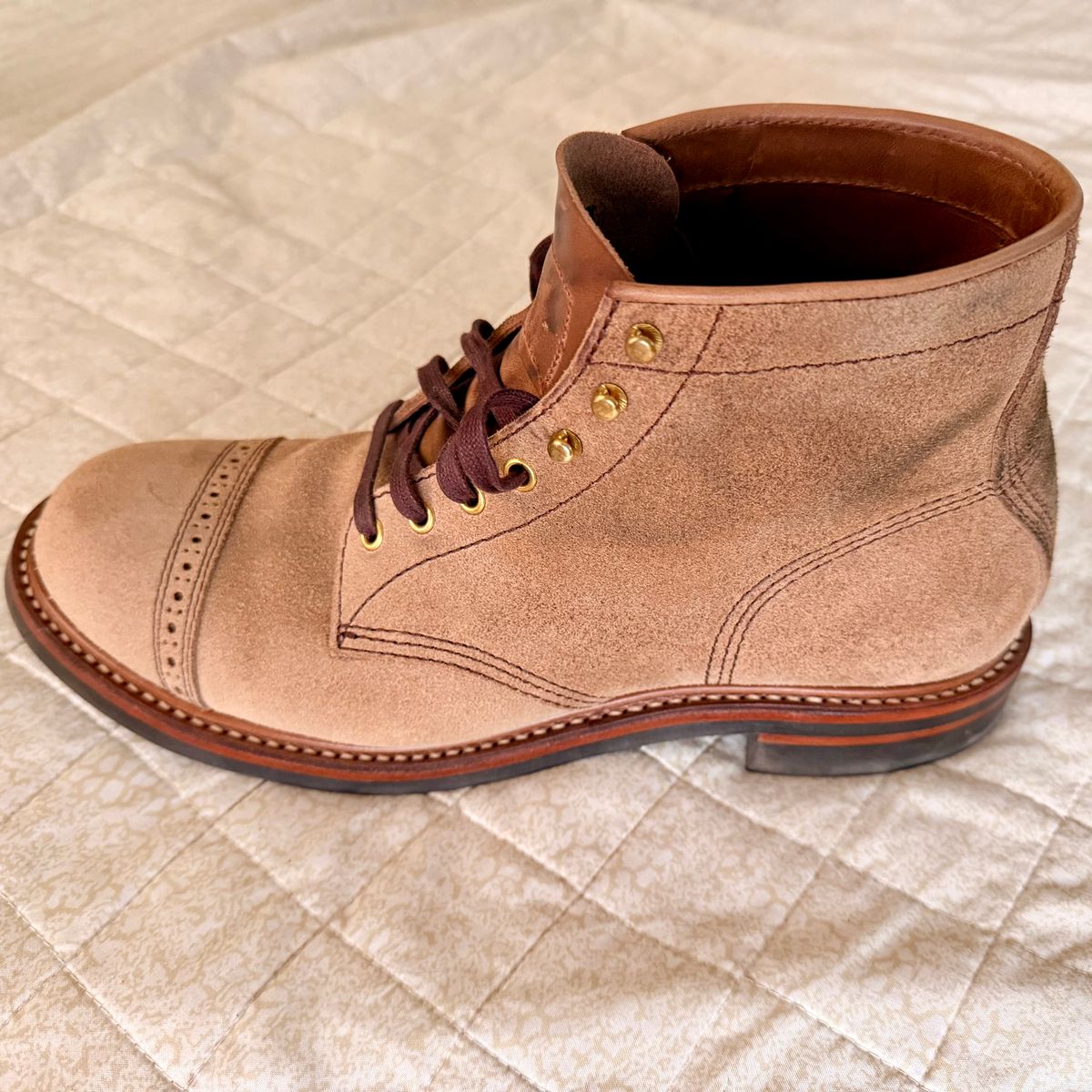 Photo by fromdusktilldusk on March 26, 2026 of the John Lofgren Combat Boots in Natural Roughout.