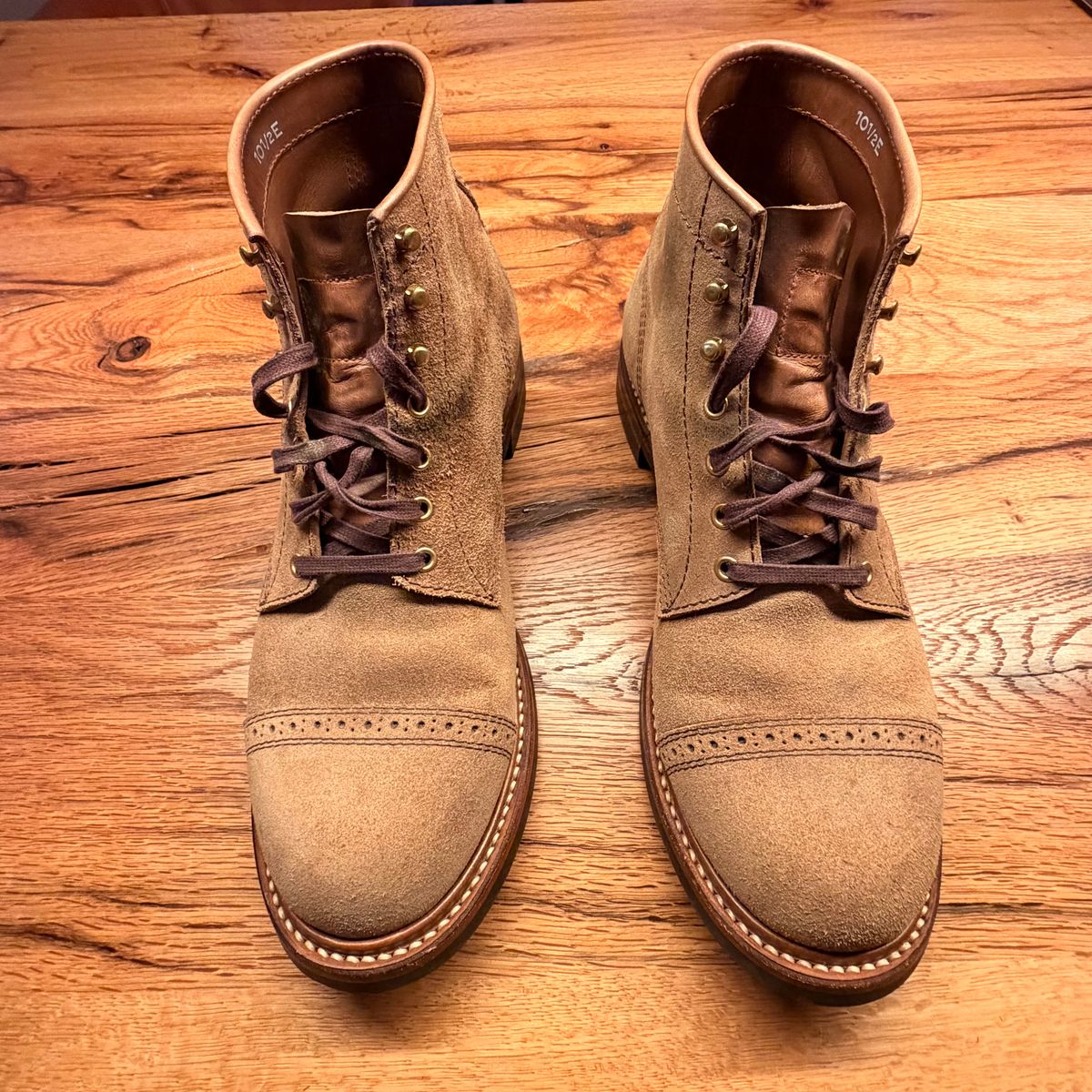 Photo by fromdusktilldusk on April 21, 2026 of the John Lofgren Combat Boots in Natural Roughout.