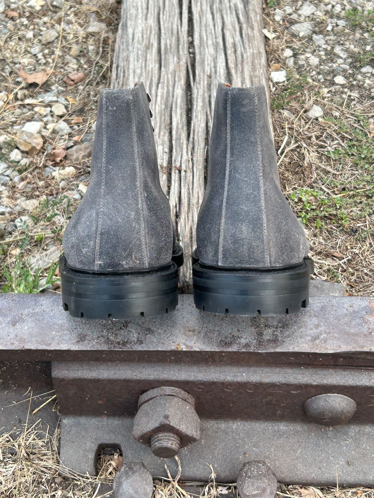 Photo by ramble_on on October 1, 2025 of the Grant Stone Cap Toe Boot in C.F. Stead Frost Waxed Commander.