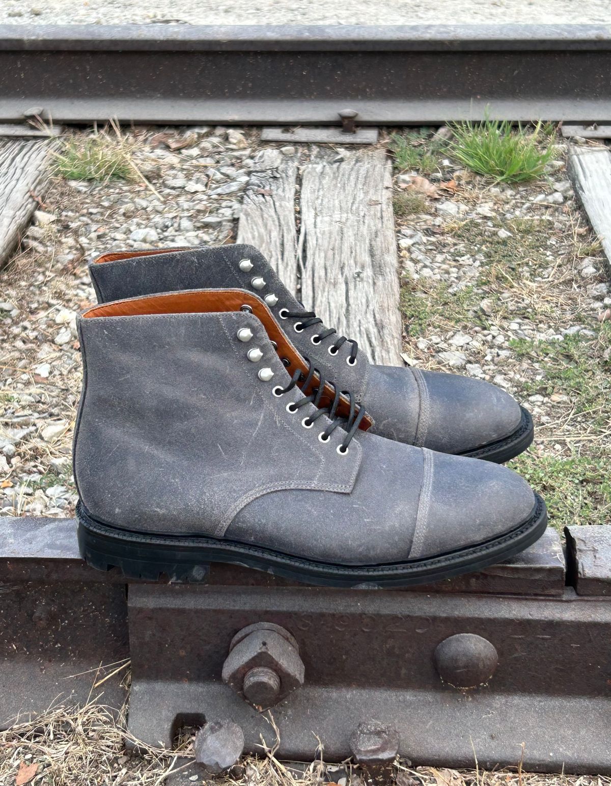 Photo by ramble_on on October 1, 2025 of the Grant Stone Cap Toe Boot in C.F. Stead Frost Waxed Commander.