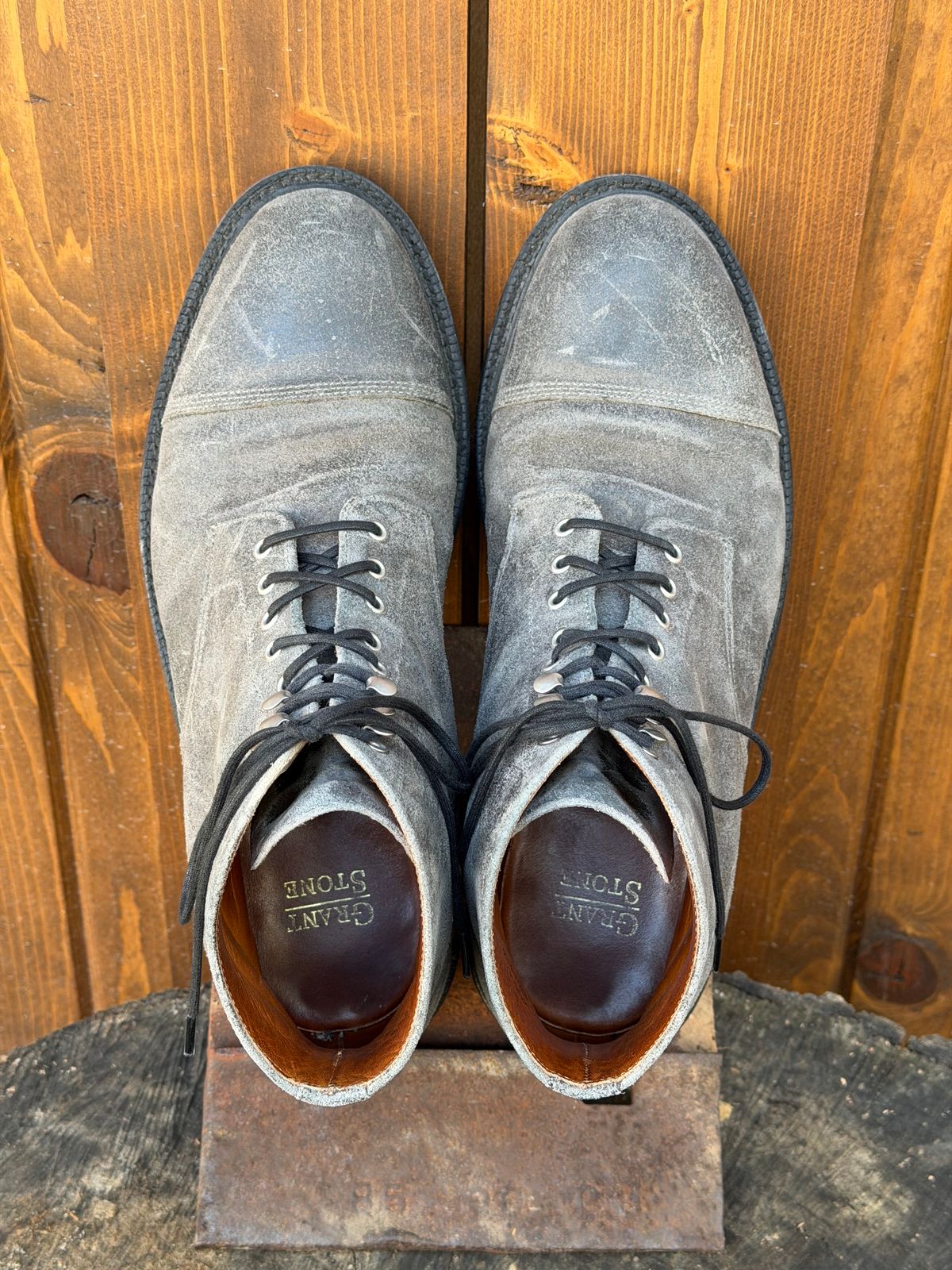 Photo by ramble_on on November 2, 2025 of the Grant Stone Cap Toe Boot in C.F. Stead Frost Waxed Commander.