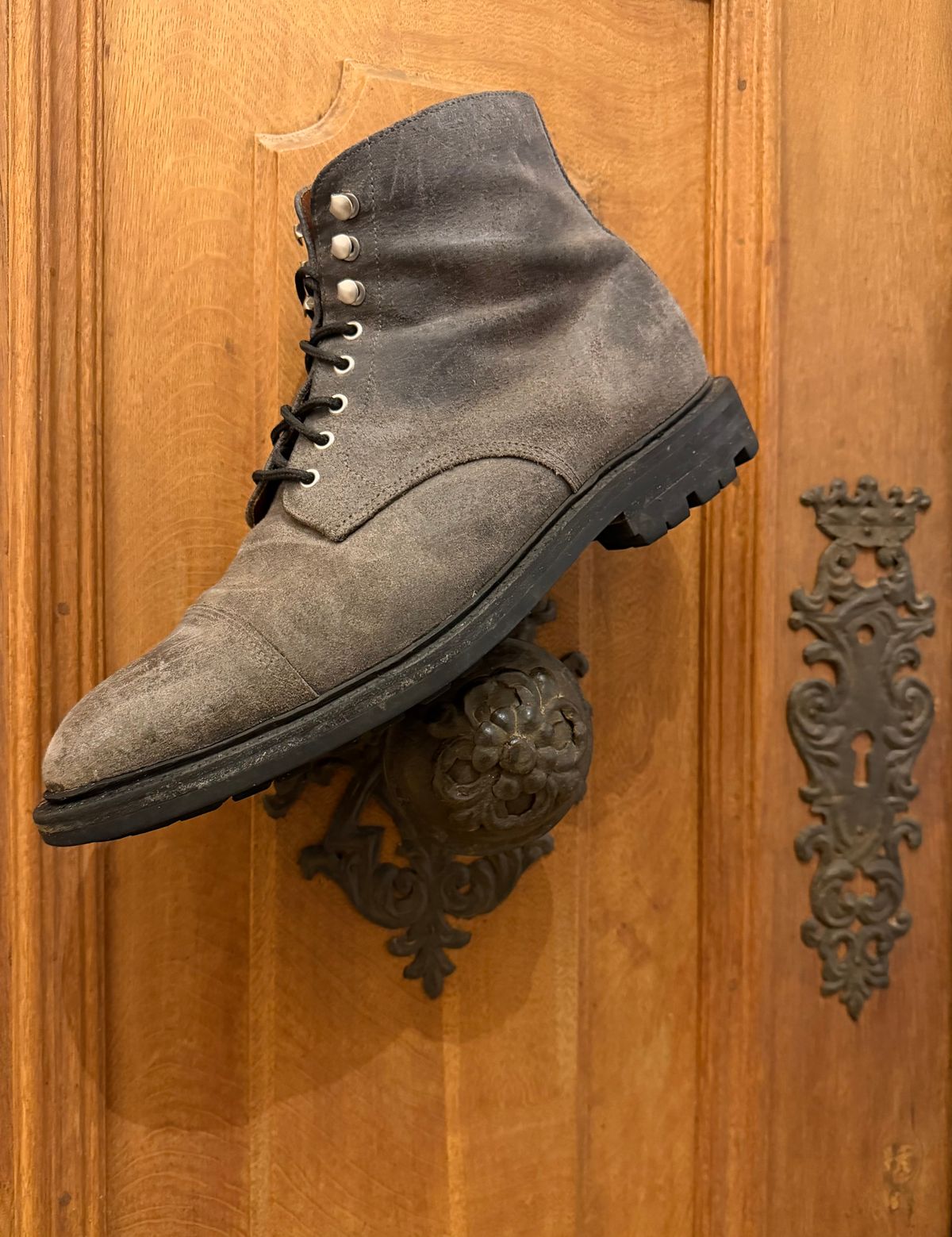 Photo by ramble_on on December 5, 2025 of the Grant Stone Cap Toe Boot in C.F. Stead Frost Waxed Commander.