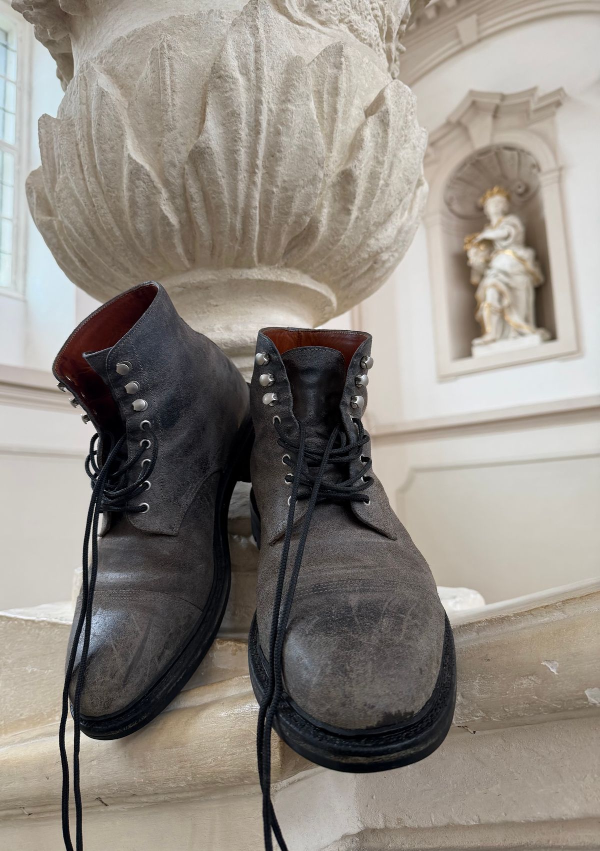 Photo by ramble_on on December 5, 2025 of the Grant Stone Cap Toe Boot in C.F. Stead Frost Waxed Commander.