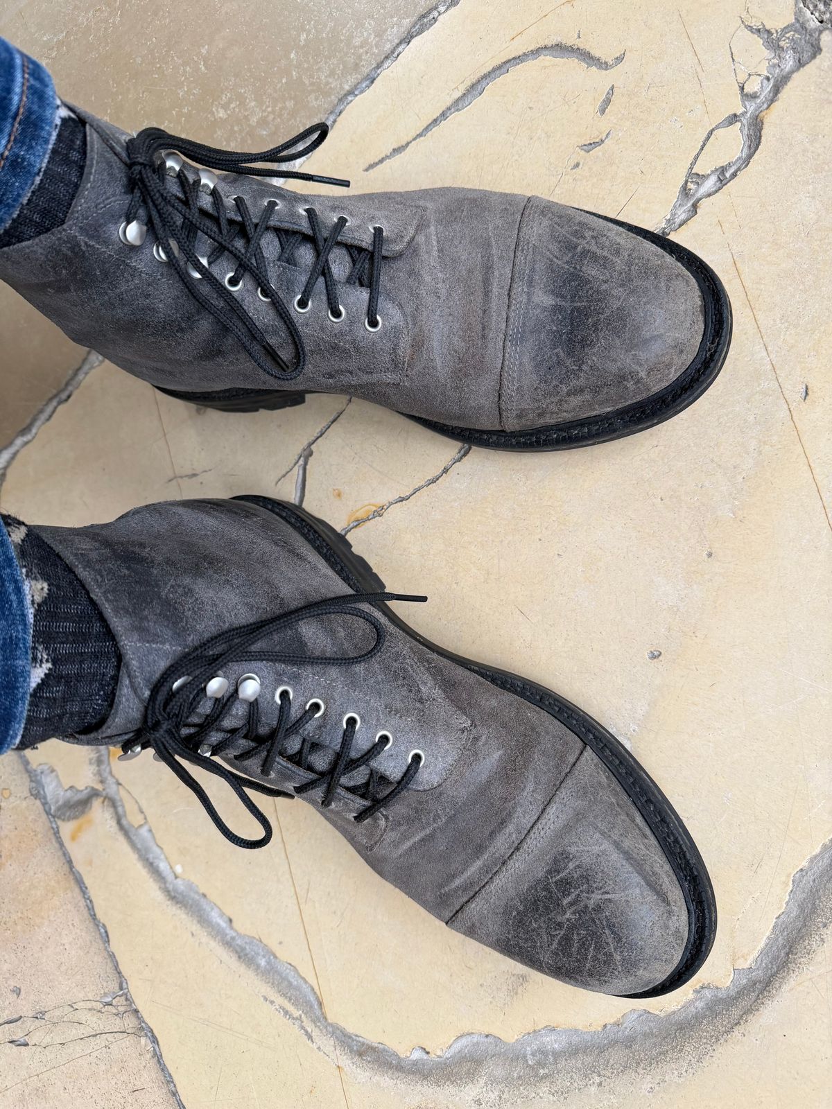 Photo by ramble_on on December 5, 2025 of the Grant Stone Cap Toe Boot in C.F. Stead Frost Waxed Commander.