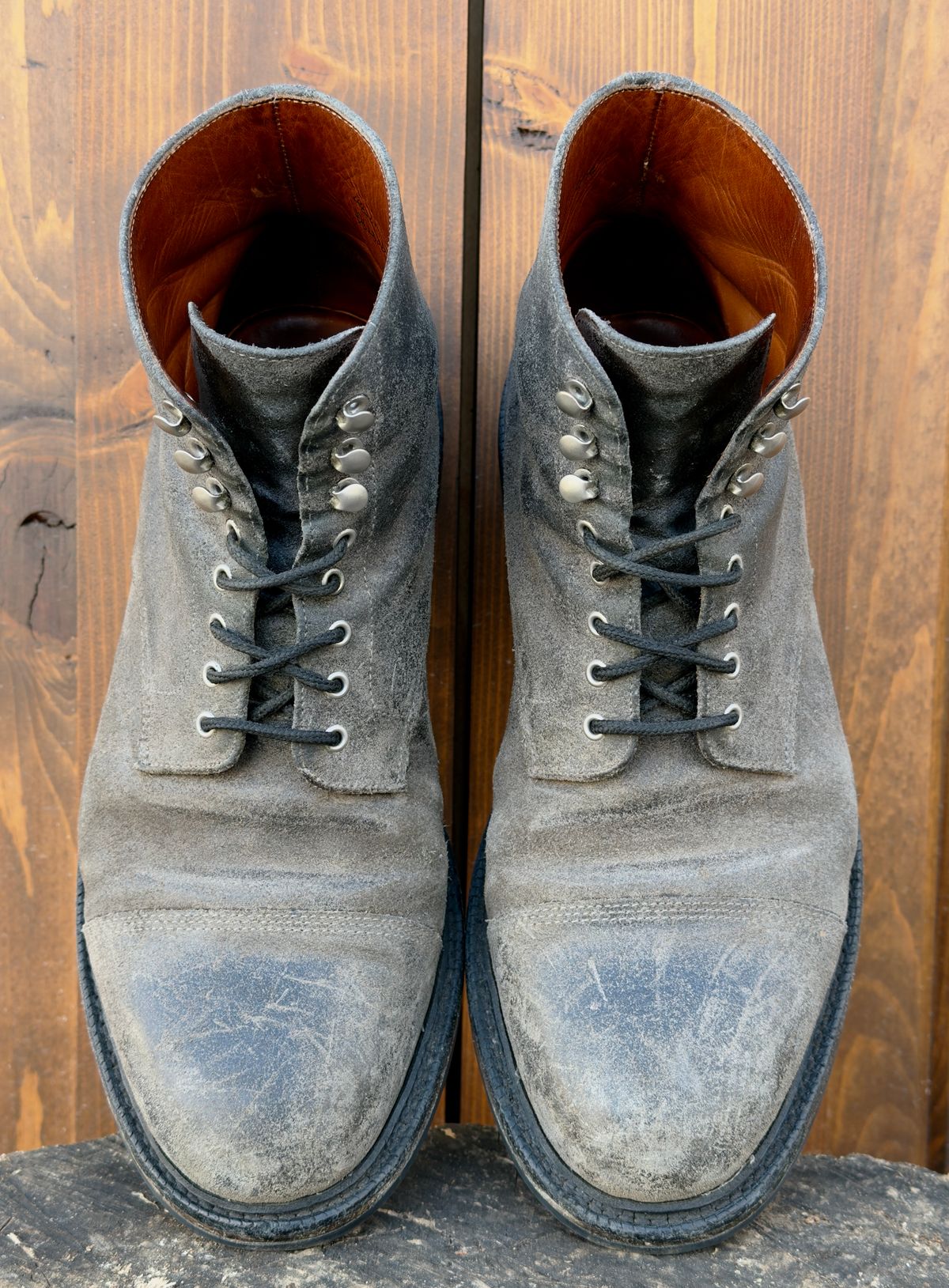 Photo by ramble_on on January 4, 2026 of the Grant Stone Cap Toe Boot in C.F. Stead Frost Waxed Commander.