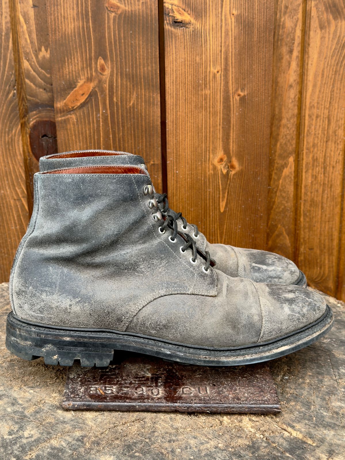 Photo by ramble_on on March 2, 2026 of the Grant Stone Cap Toe Boot in C.F. Stead Frost Waxed Commander.