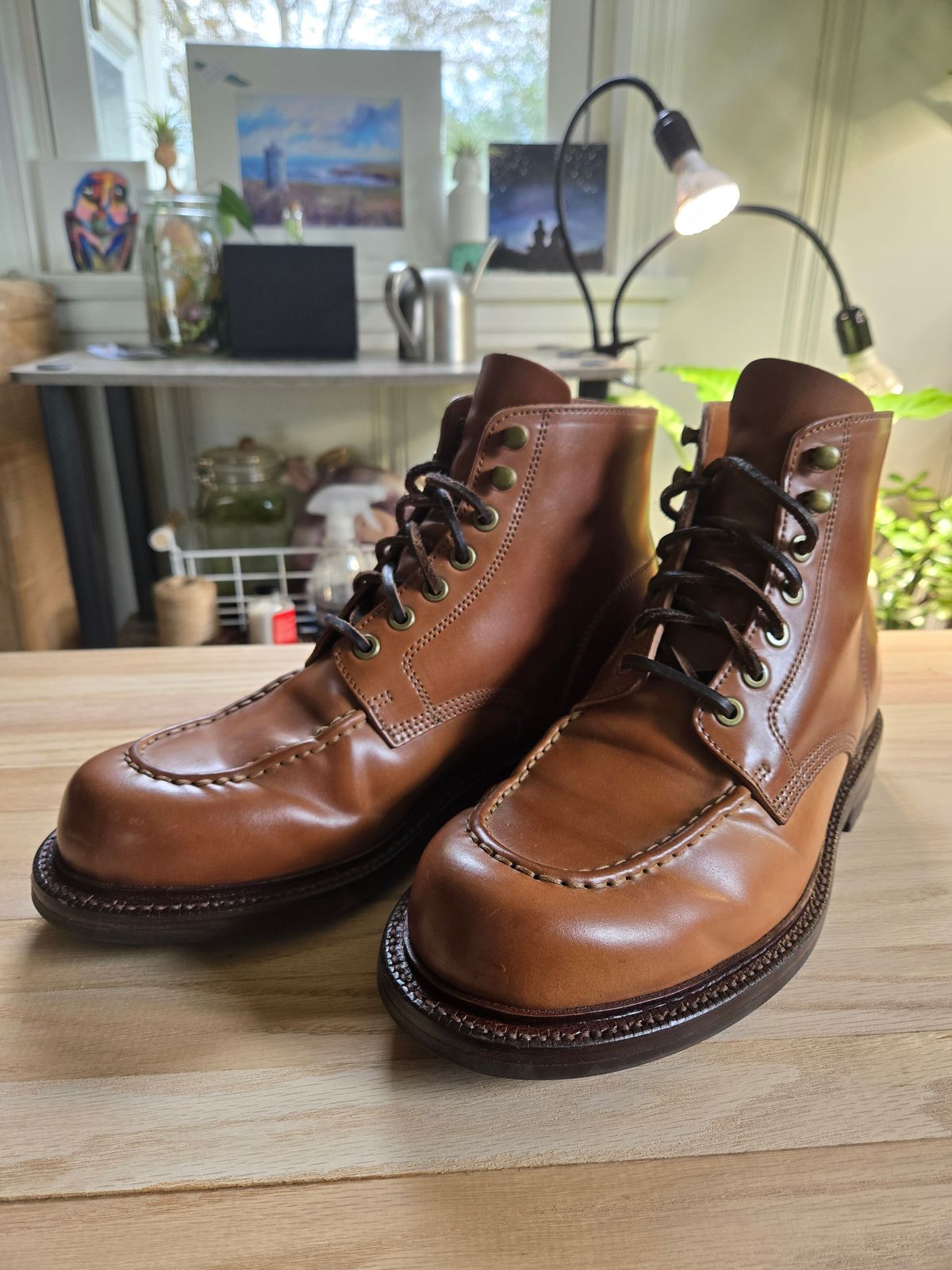 Photo by DrewsShoes on October 10, 2025 of the Grant Stone Brass Boot in Horween Honey Glazed Shell Cordovan.