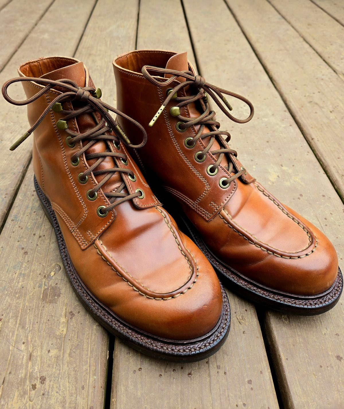 Photo by DrewsShoes on March 2, 2026 of the Grant Stone Brass Boot in Horween Honey Glazed Shell Cordovan.