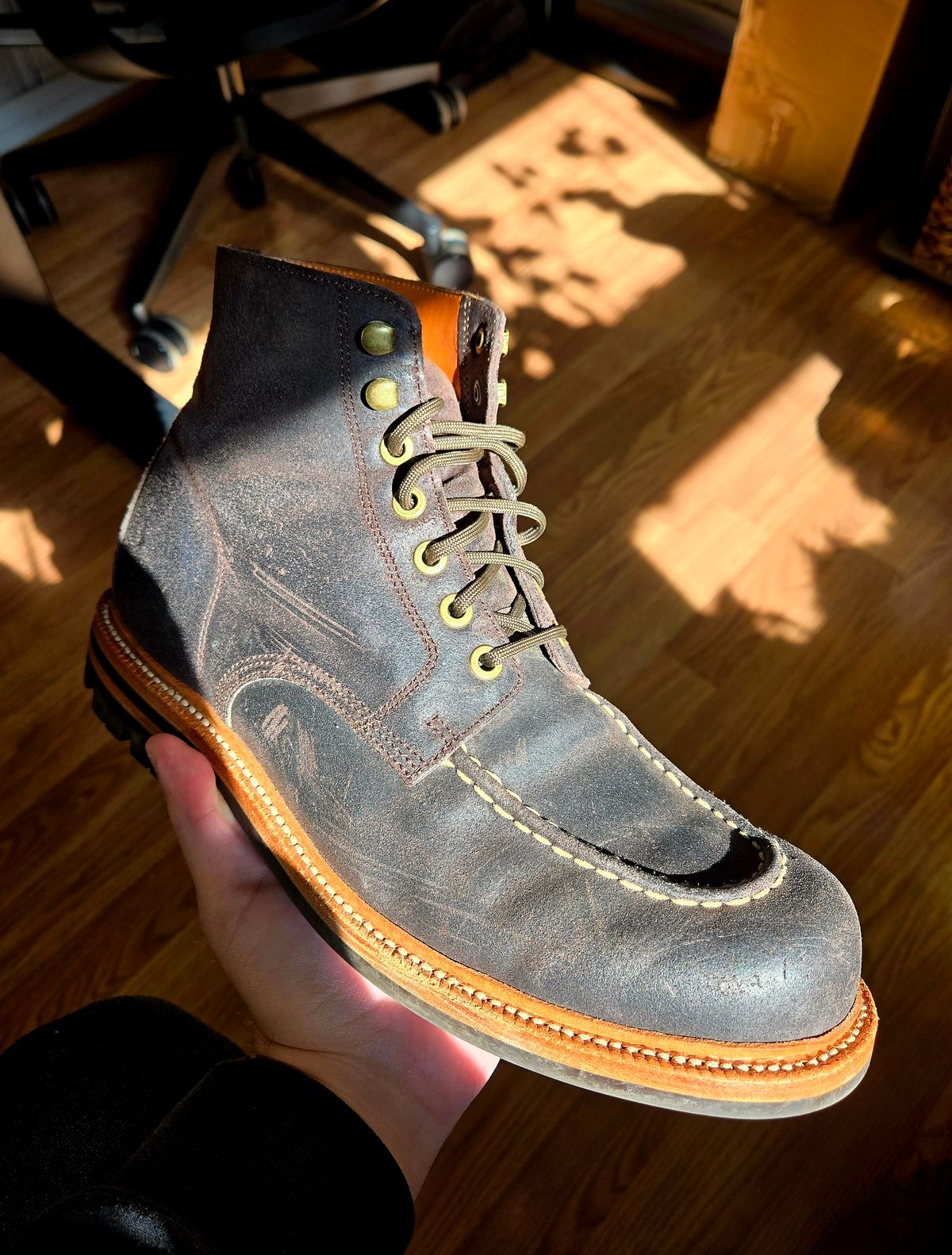 Photo by DrewsShoes on October 20, 2025 of the Grant Stone Brass Boot in C.F. Stead Earth Waxy Commander Suede.