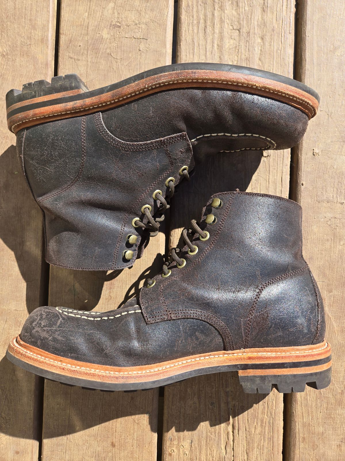 Photo by DrewsShoes on February 1, 2026 of the Grant Stone Brass Boot in C.F. Stead Earth Waxy Commander Suede.