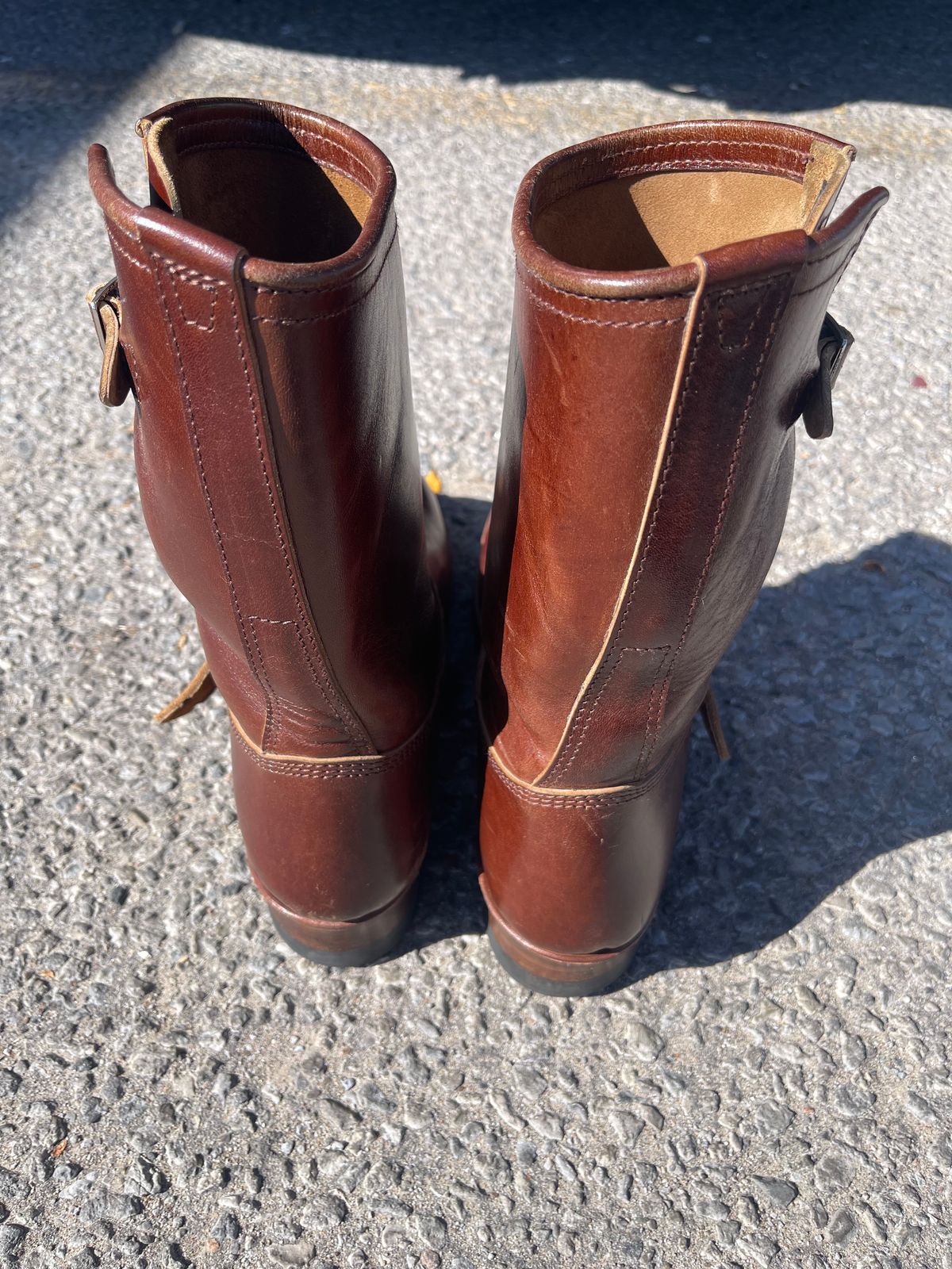Photo by undakovr on September 19, 2025 of the John Lofgren Wabash Engineer Boots in Shinki Brown Oiled Horsebutt.