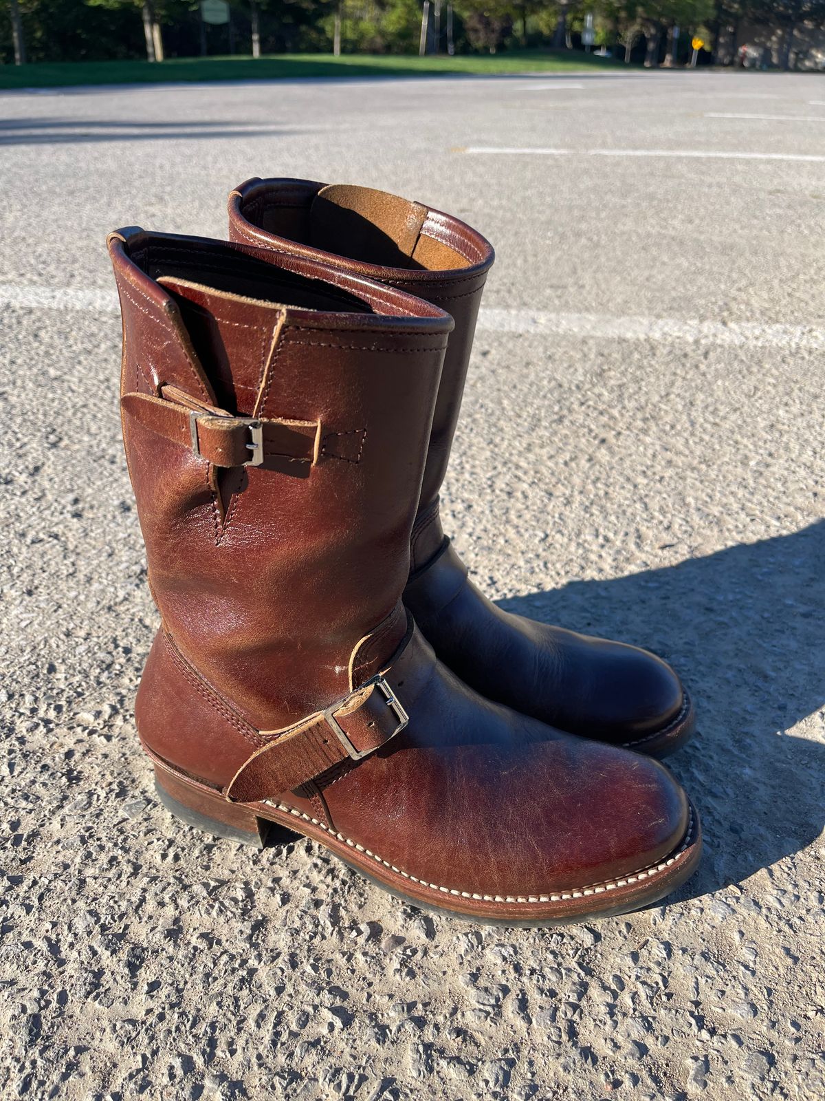 Photo by undakovr on October 1, 2025 of the John Lofgren Wabash Engineer Boots in Shinki Brown Oiled Horsebutt.