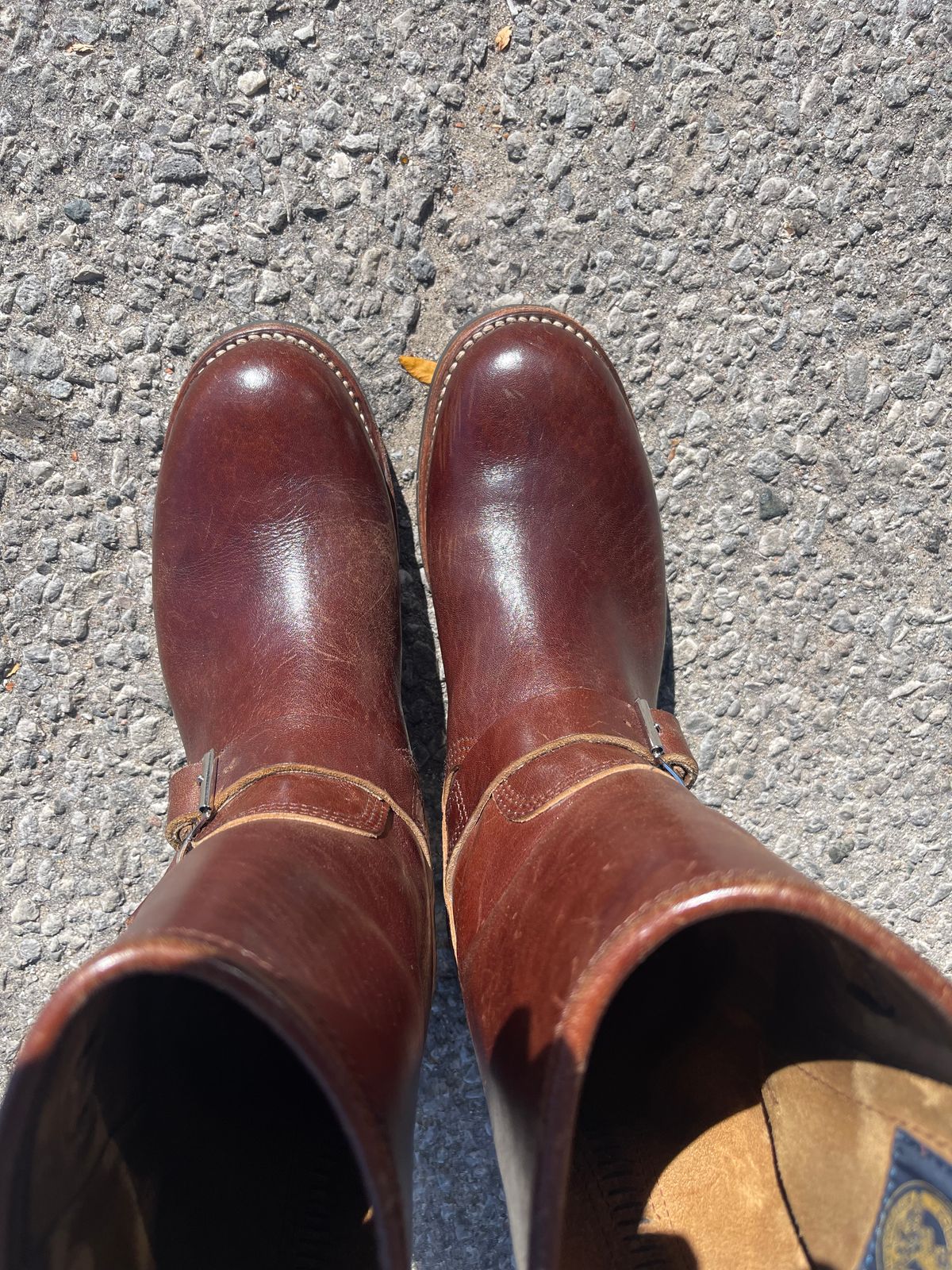 Photo by undakovr on September 19, 2025 of the John Lofgren Wabash Engineer Boots in Shinki Brown Oiled Horsebutt.