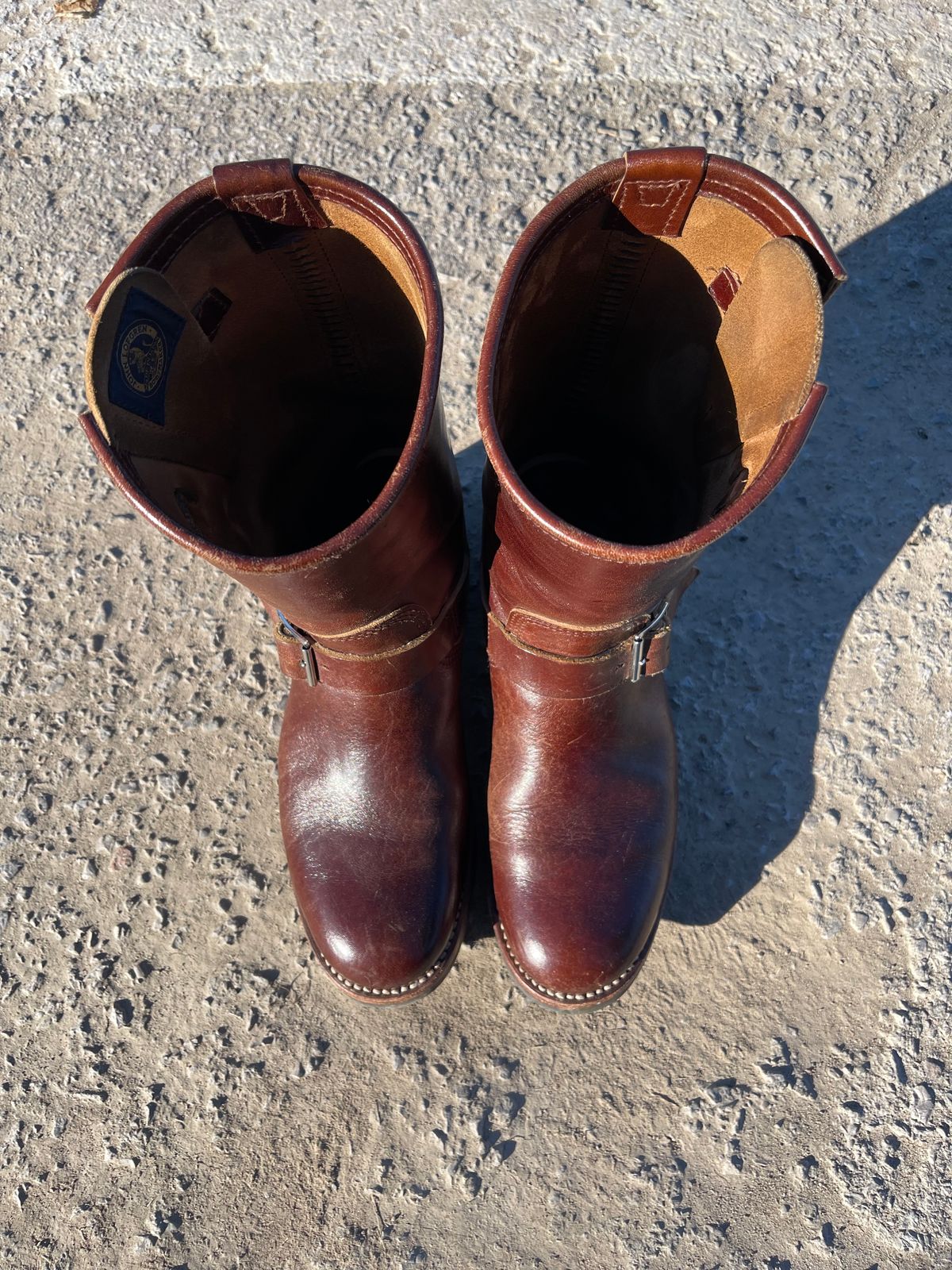 Photo by undakovr on October 1, 2025 of the John Lofgren Wabash Engineer Boots in Shinki Brown Oiled Horsebutt.