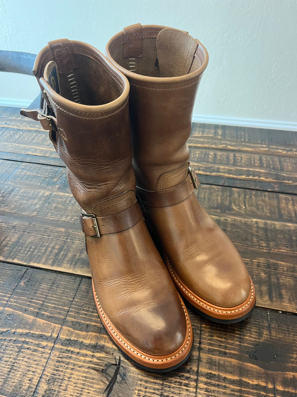 Photo by Gpittman9 on October 22, 2025 of the John Lofgren Wabash Engineer Boots in Horween Natural Chromexcel.