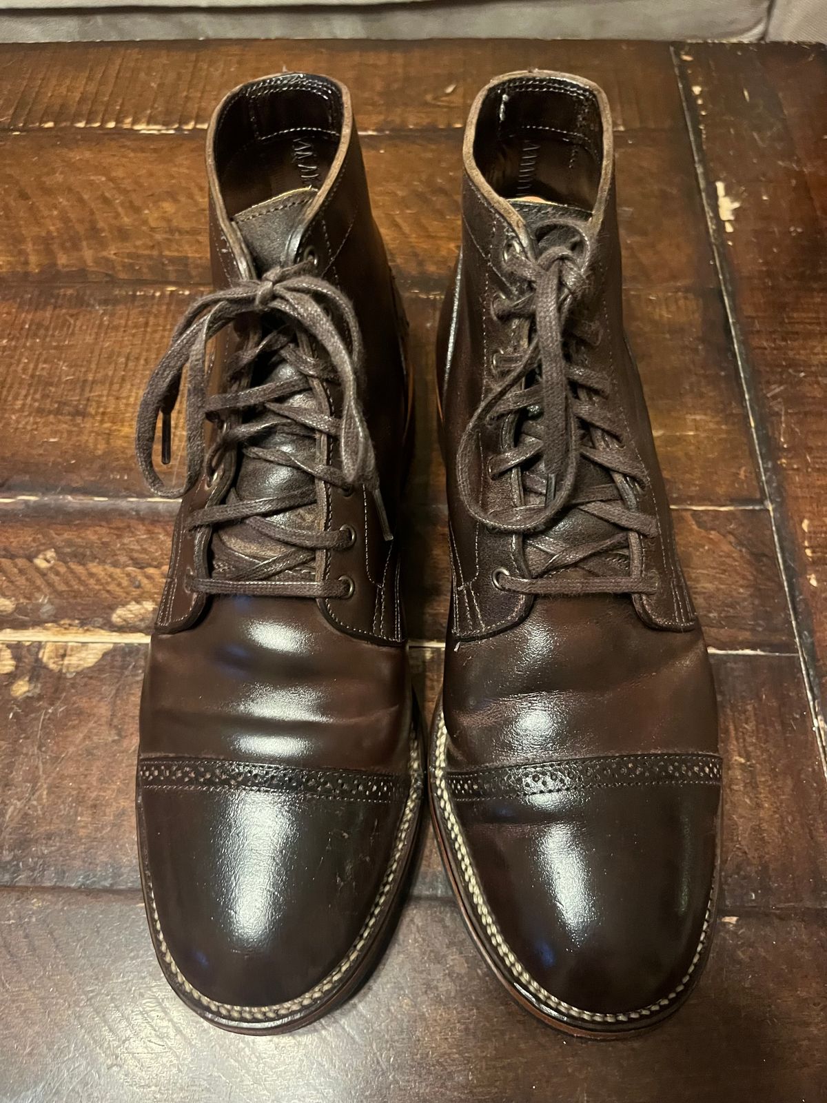 Photo by Gpittman9 on June 2, 2025 of the Viberg Service Boot BCT in Maryam 1071 Rovescio Sego Waxed Horsebutt Roughout.