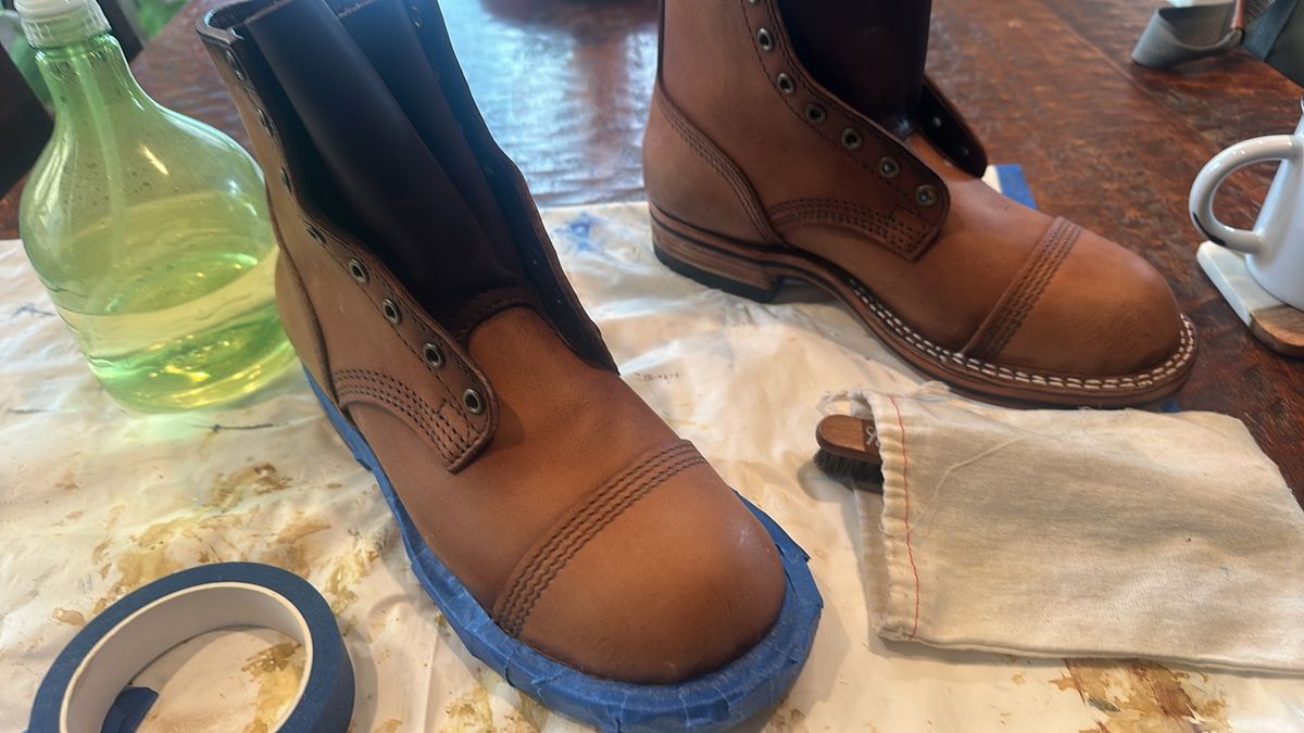 Photo by BlueBootCollective on July 11, 2026 of the Division Road Everyday Man Boots in Italian BLUE Cypress (self-dyed).
