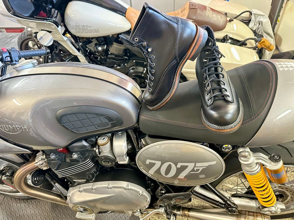 Photo by Suited_n_Booted on February 22, 2026 of the Brake House Short-Face Motorcycle boots 7301 in Unknown Leather.