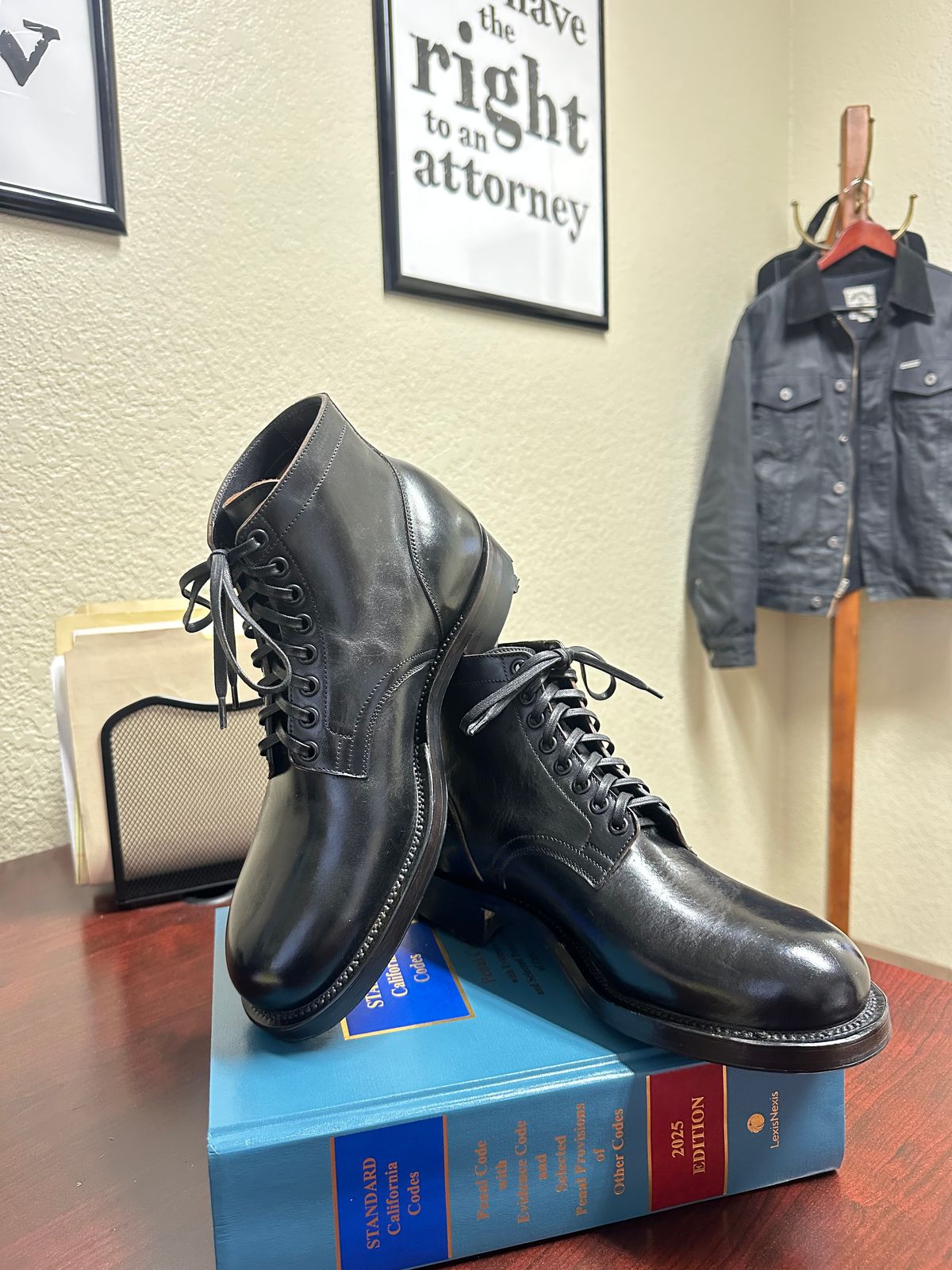 Photo by Suited_n_Booted on March 9, 2026 of the Viberg Service Boot in Maryam Nero Tea Core Lucida Horsebutt.