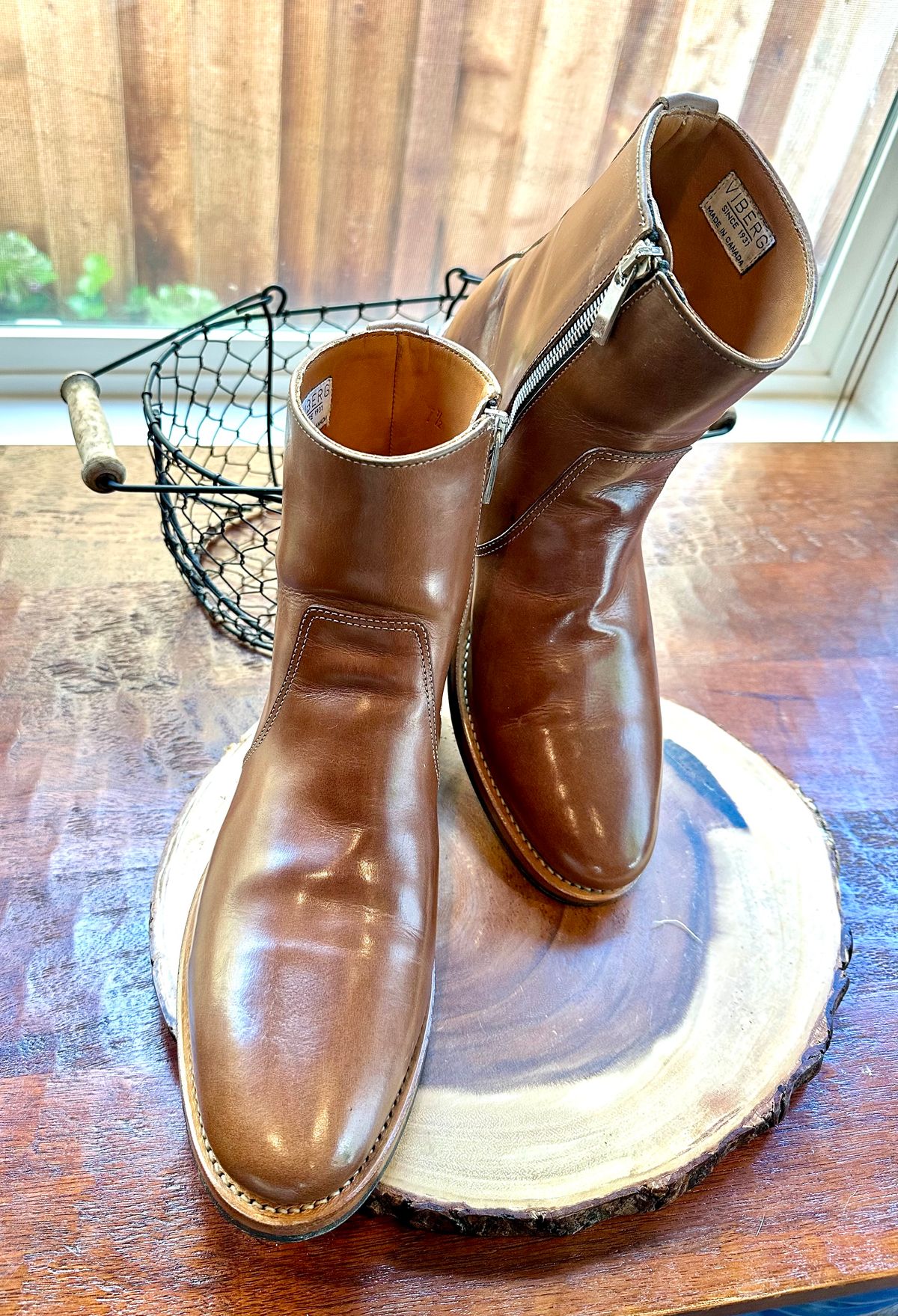 Photo by Suited_n_Booted on May 23, 2026 of the Viberg x Division Road Side Zip in Calf Nubuck Fango.