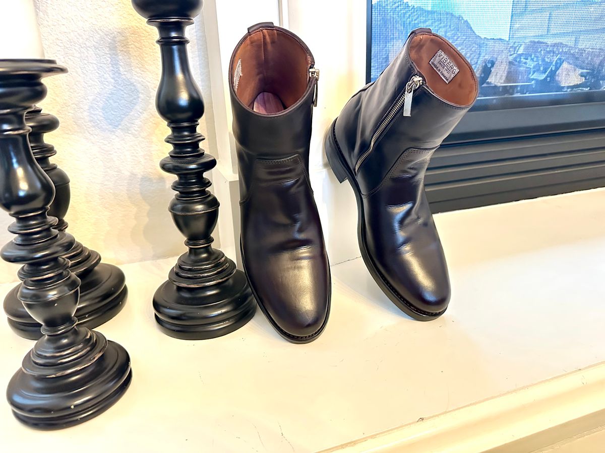 Photo by Suited_n_Booted on June 3, 2026 of the Viberg x Division Road Side Zip in Calf Nubuck Fango.