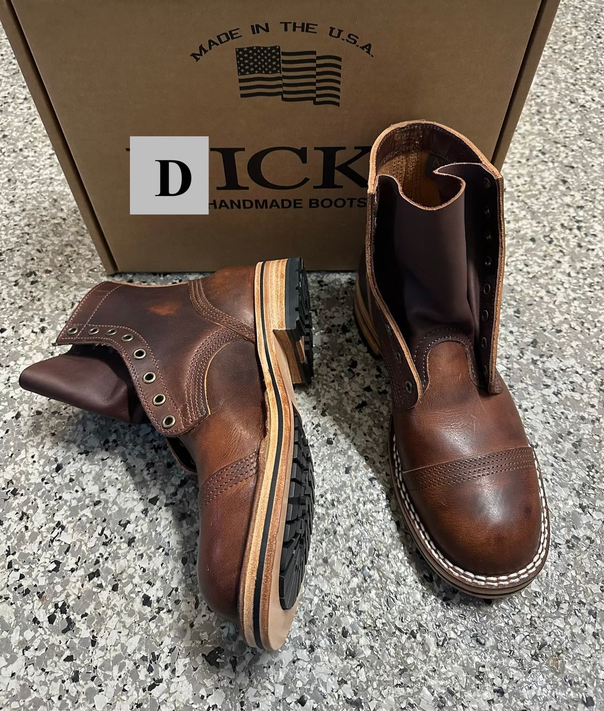 Photo by Suited_n_Booted on April 14, 2026 of the Division Road: Everyday Man Boot in Italian Brown Cypress.