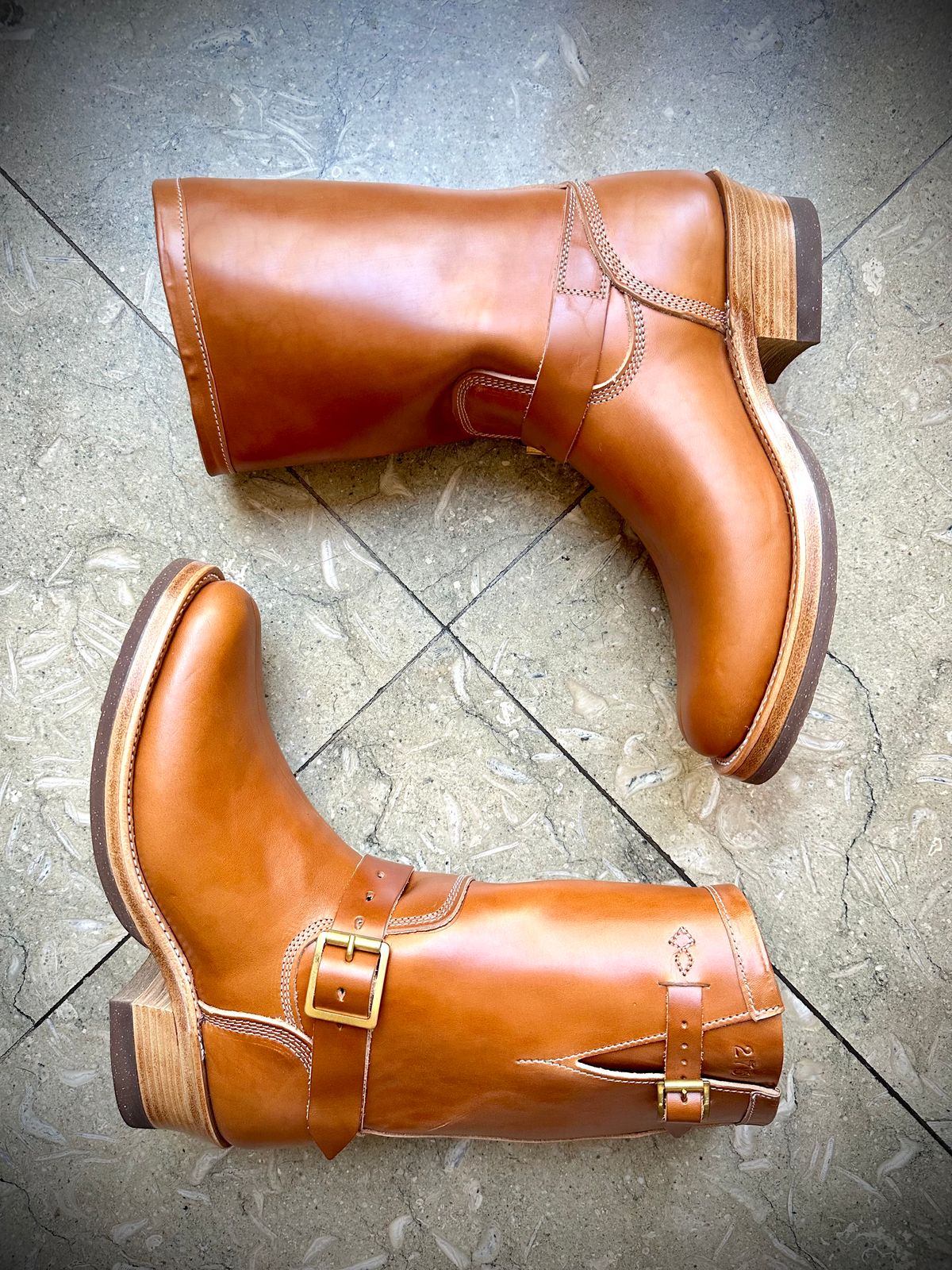 Photo by Suited_n_Booted on June 23, 2026 of the Role Club Engineer Boots in Natural Italian Horsebutt.
