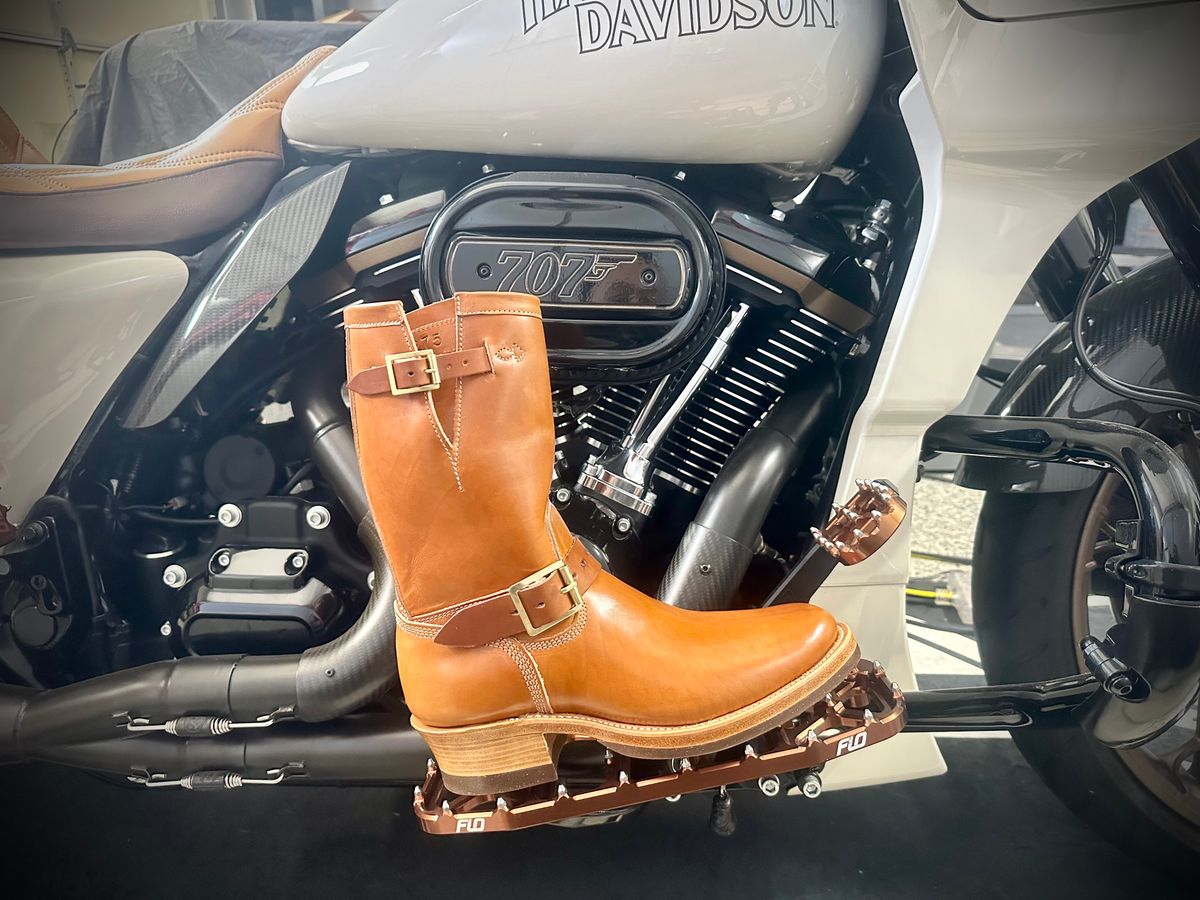 Photo by Suited_n_Booted on June 24, 2026 of the Role Club Engineer Boots in Natural Italian Horsebutt.